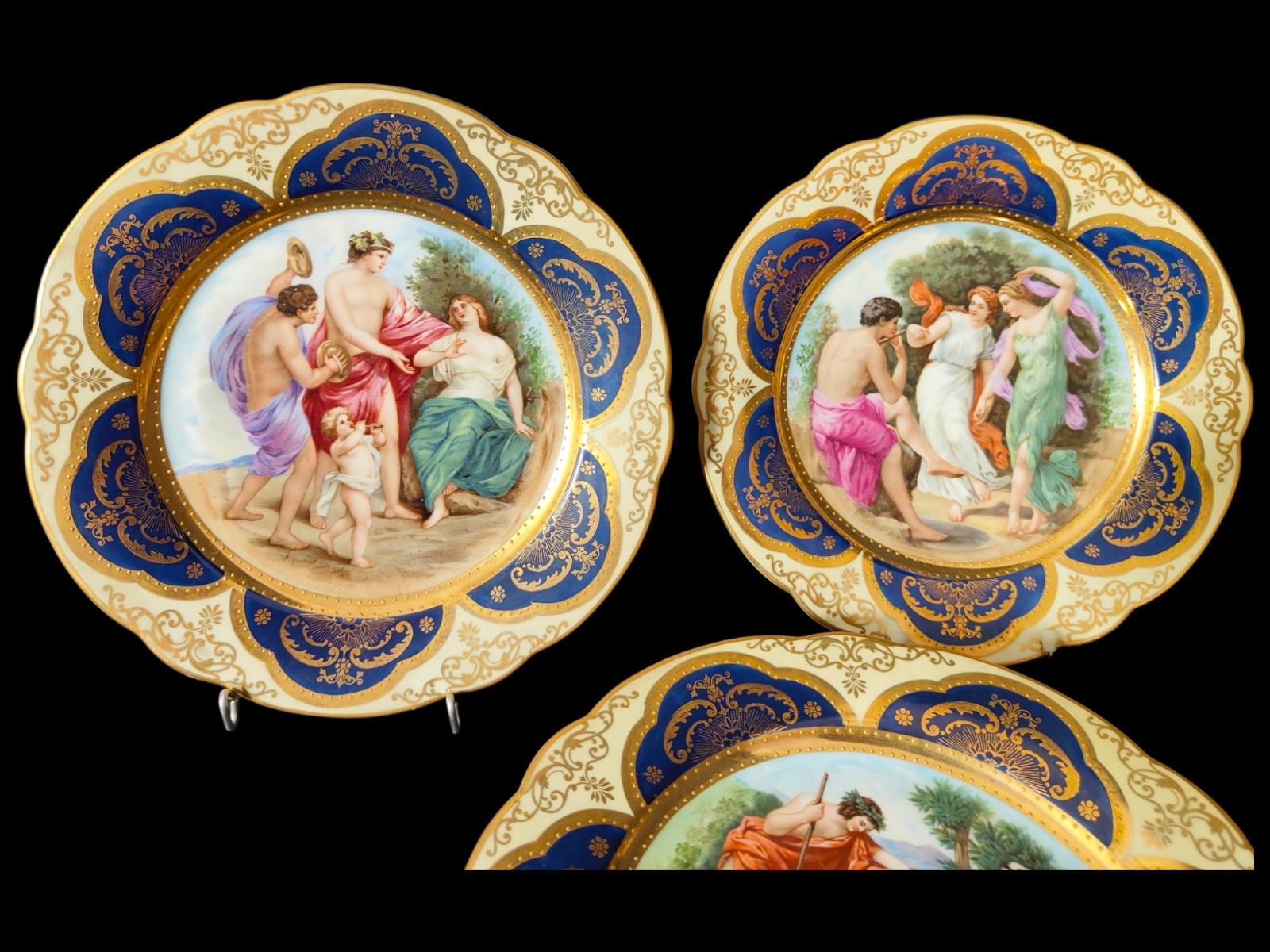 Porzellan-Tischgeschirr aus Porzellan  Service 108 Pieces 19. Jahrhundert im Angebot 9