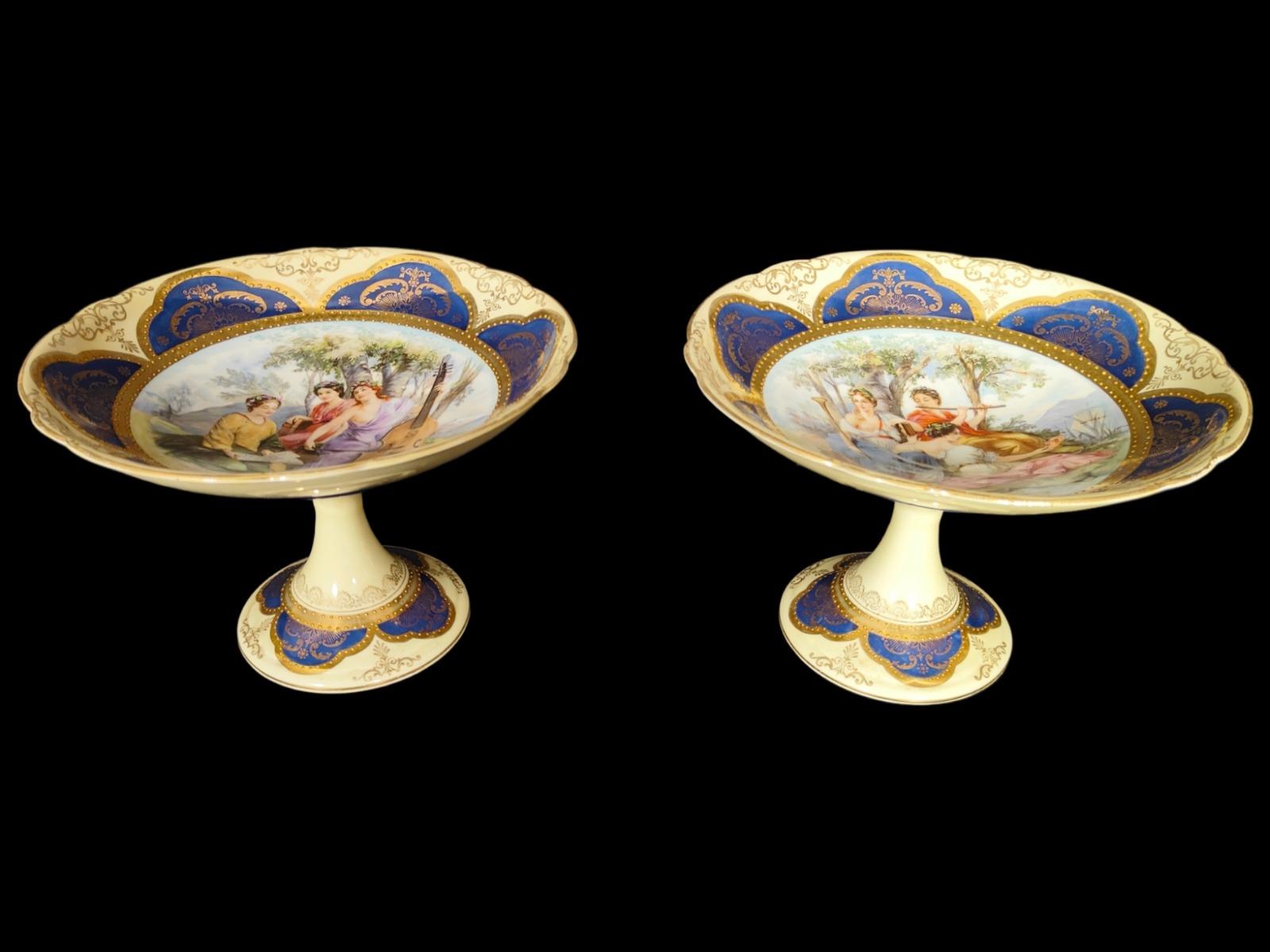 Porzellan-Tischgeschirr aus Porzellan  Service 108 Pieces 19. Jahrhundert im Angebot 2