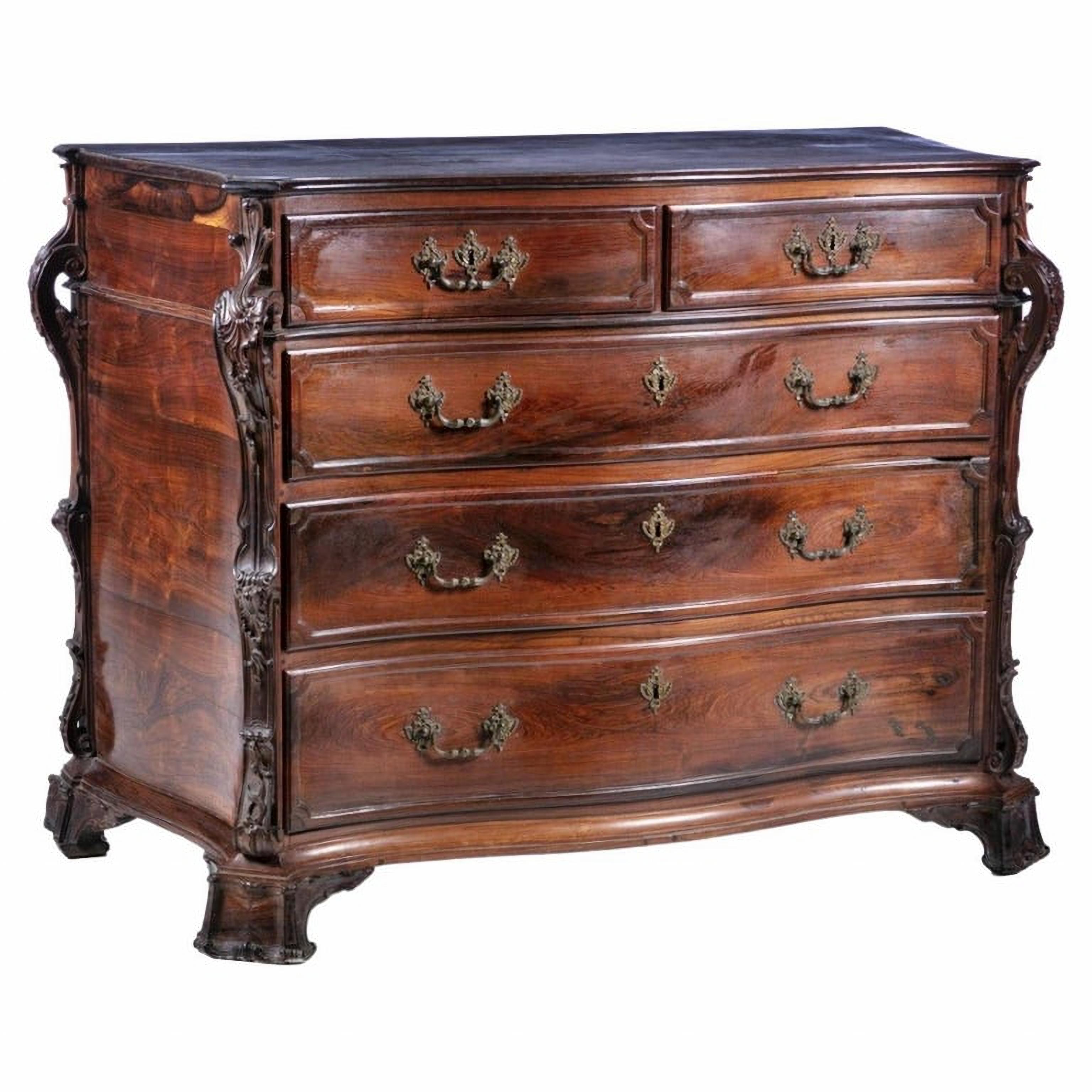 Hand-Crafted Important Portuguese Commode 18th Century in Carved Brazilian Rosewood VIDEO For Sale