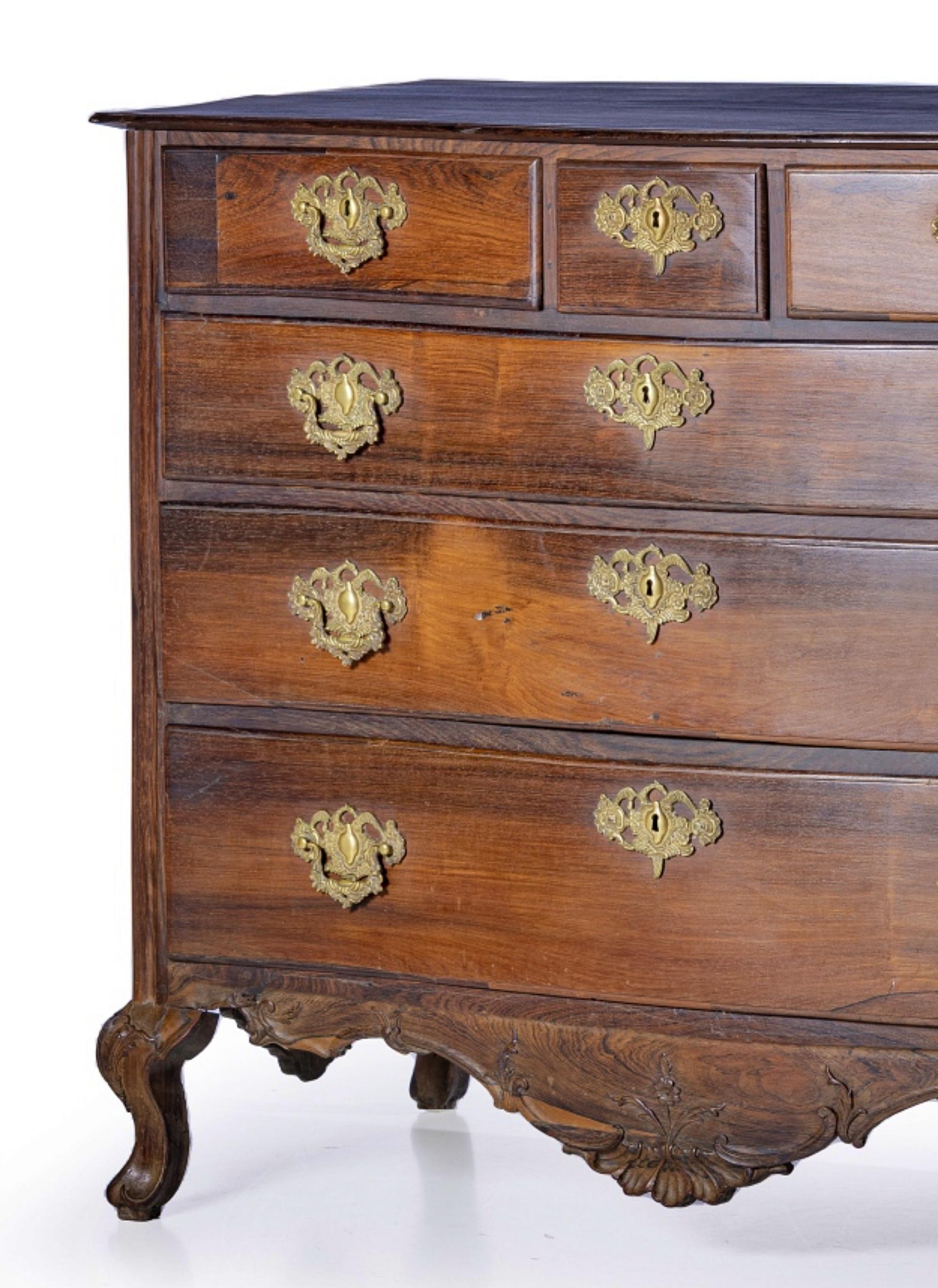 Renaissance Important Portuguese Commode 18th Century in Rosewood