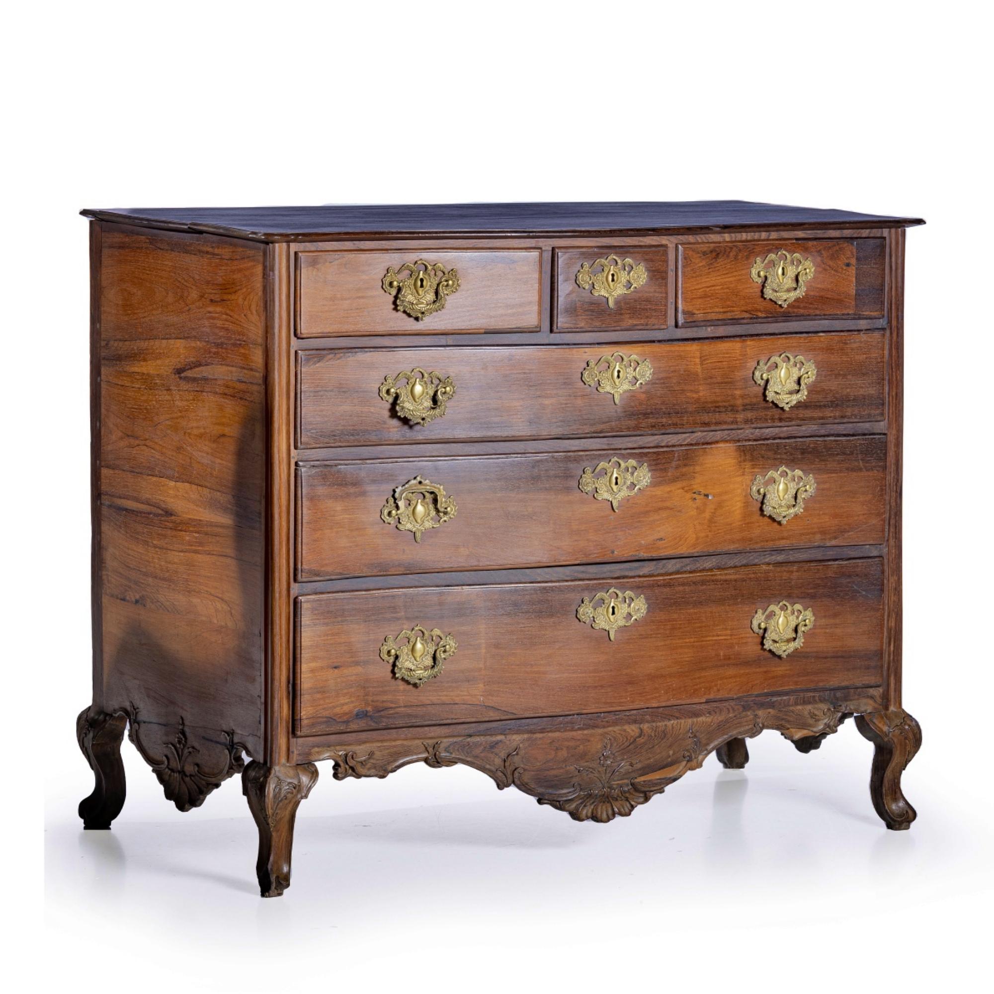 Important Portuguese Commode 18th Century in Rosewood In Good Condition In Madrid, ES