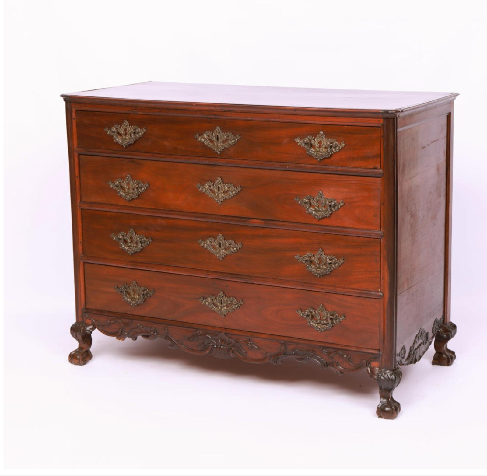 Important Portuguese Commode 19th Century In Good Condition In Madrid, ES