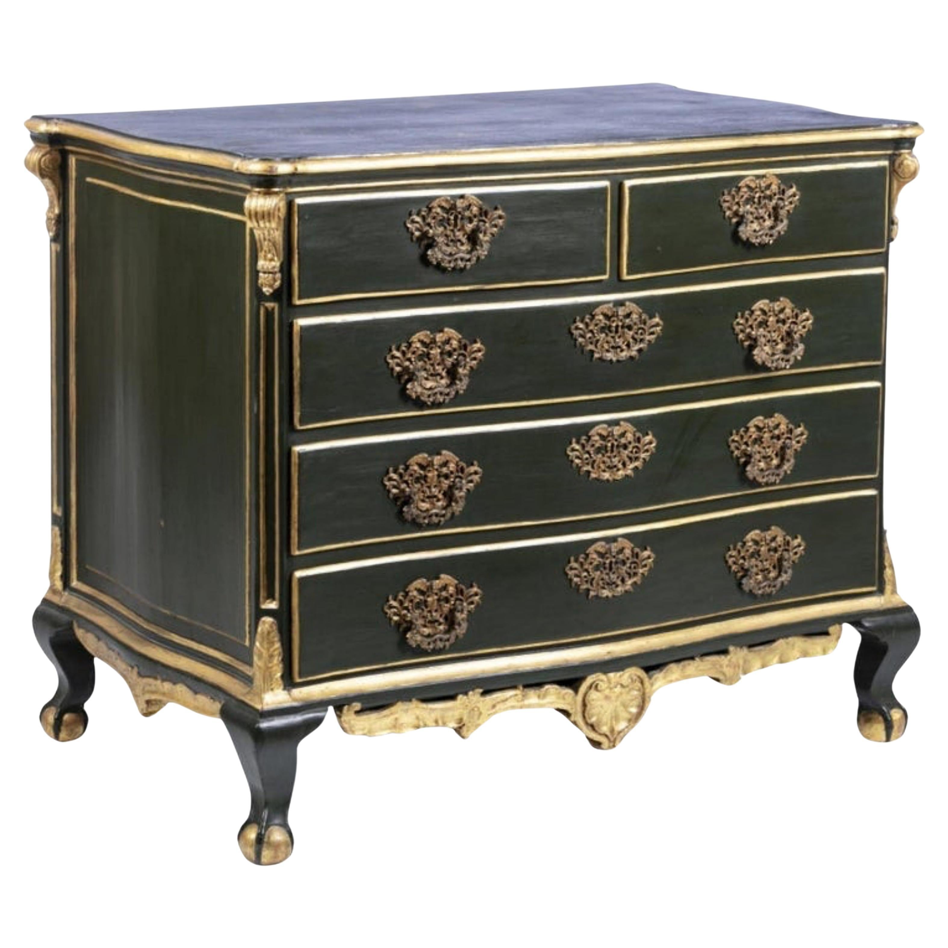Important Portuguese Dresser 18th Century For Sale