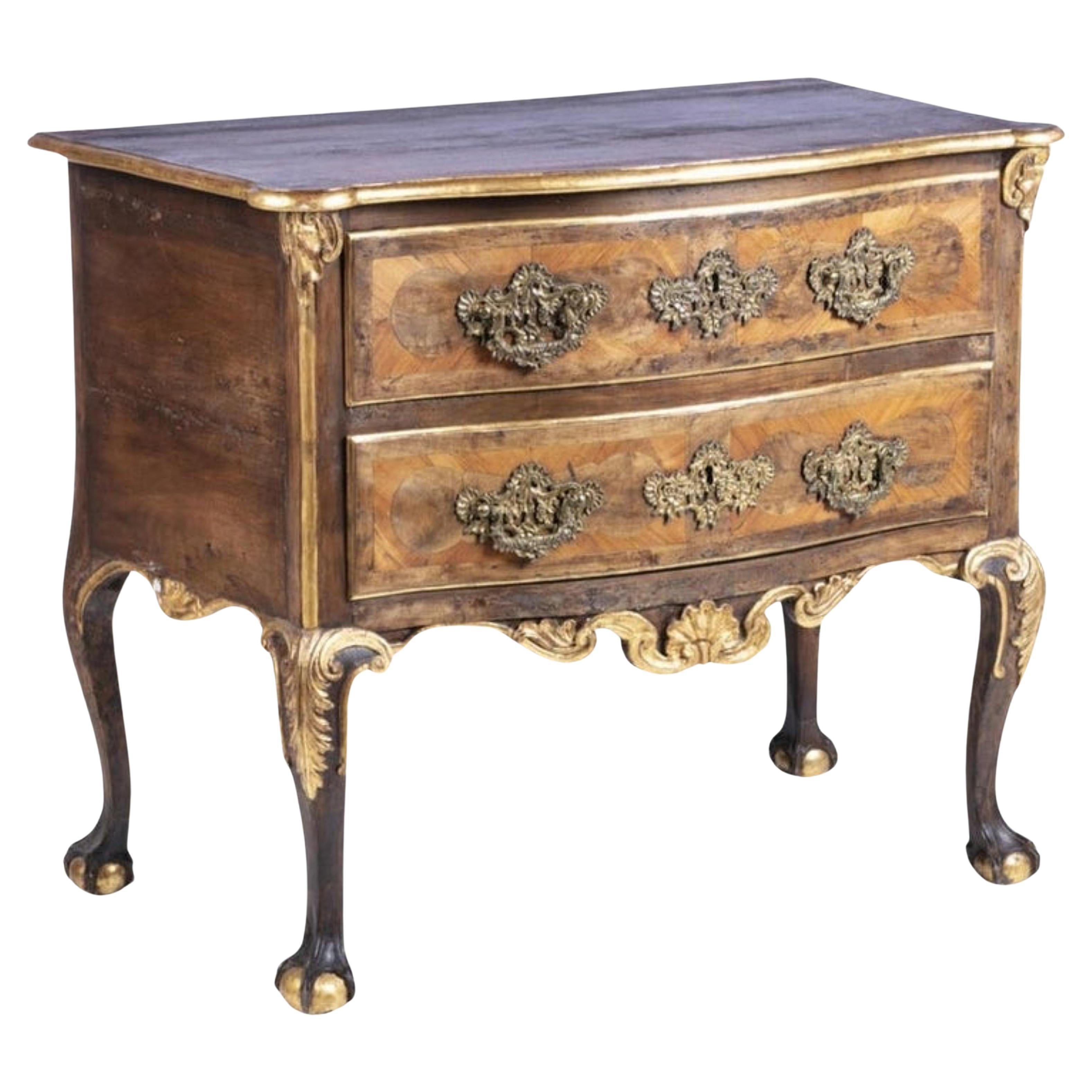 Importante commode portugaise du 18e siècle