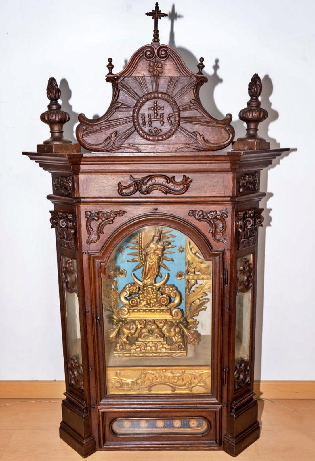 Important Portuguese Oratory from the 17th Century For Sale 8