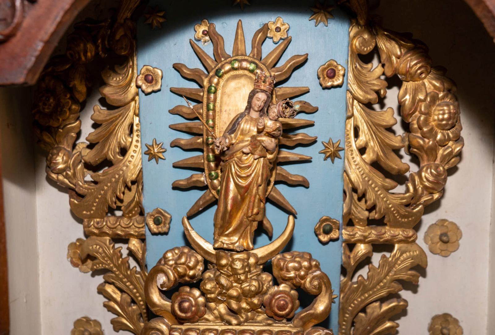 Important Portuguese Oratory from the 17th Century In Good Condition In Madrid, ES