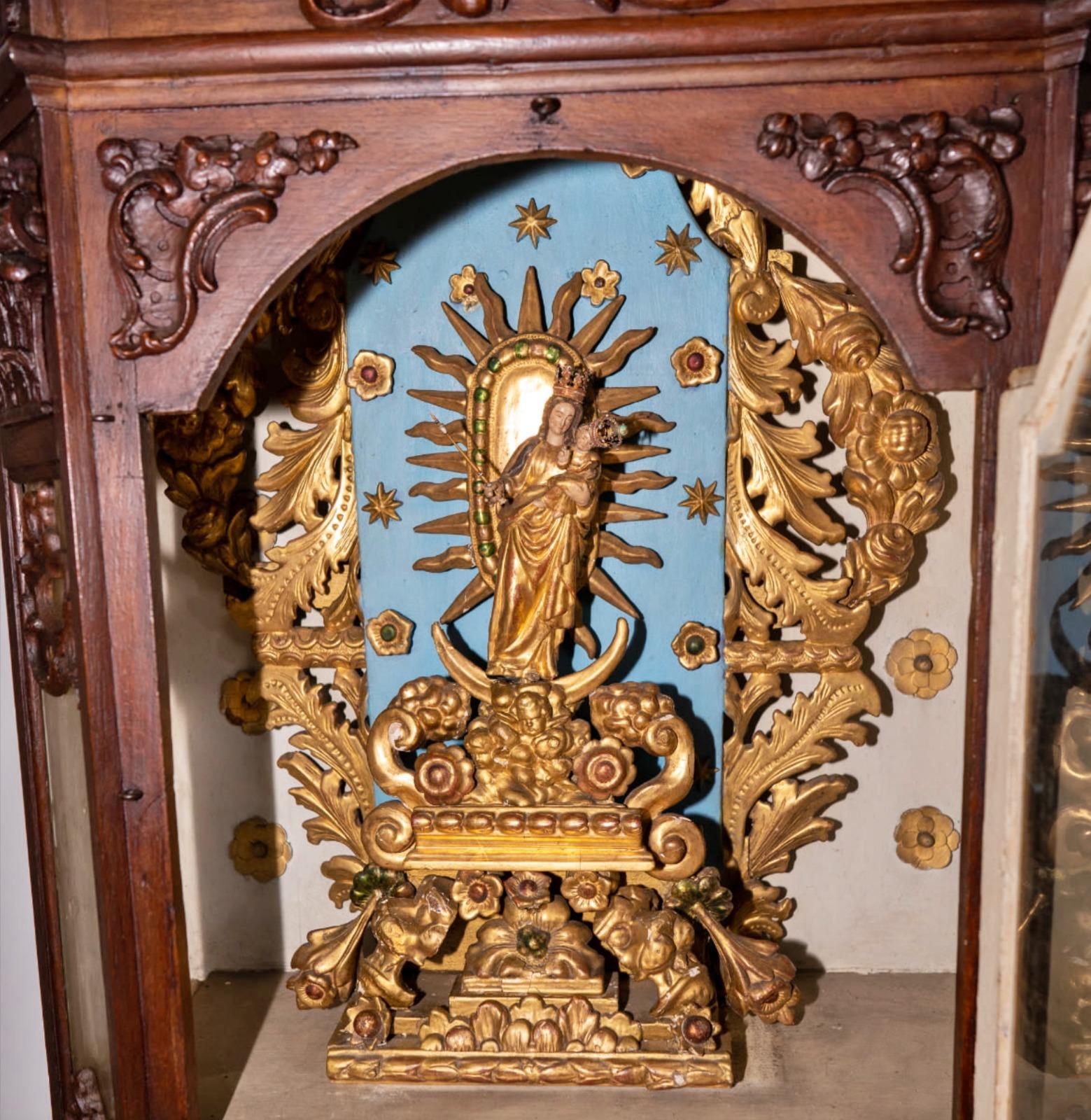 Important Portuguese Oratory from the 17th Century For Sale 1