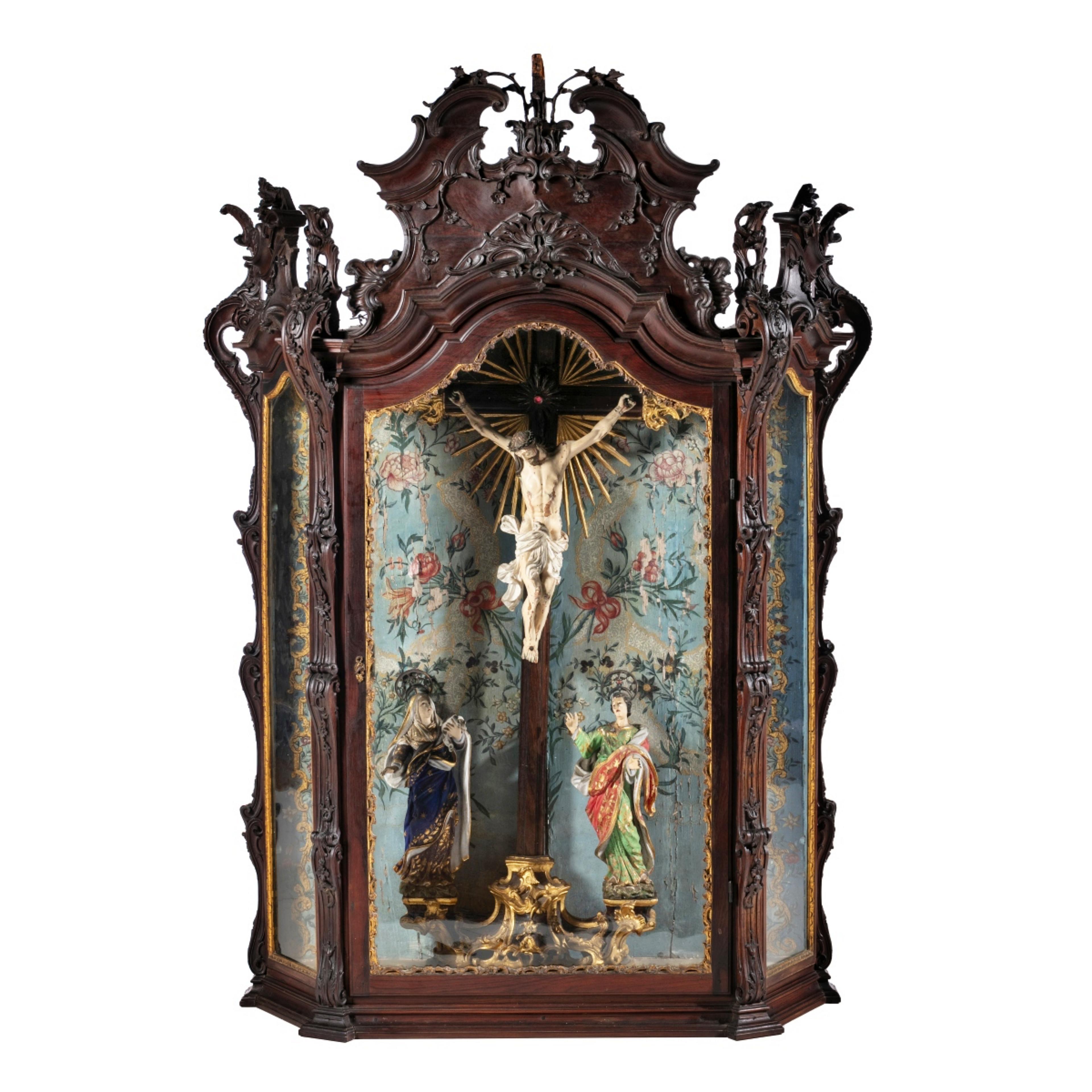 Hand-Crafted IMPORTANT PORTUGUESE ORATORY WITH CALVARY 18th Century For Sale