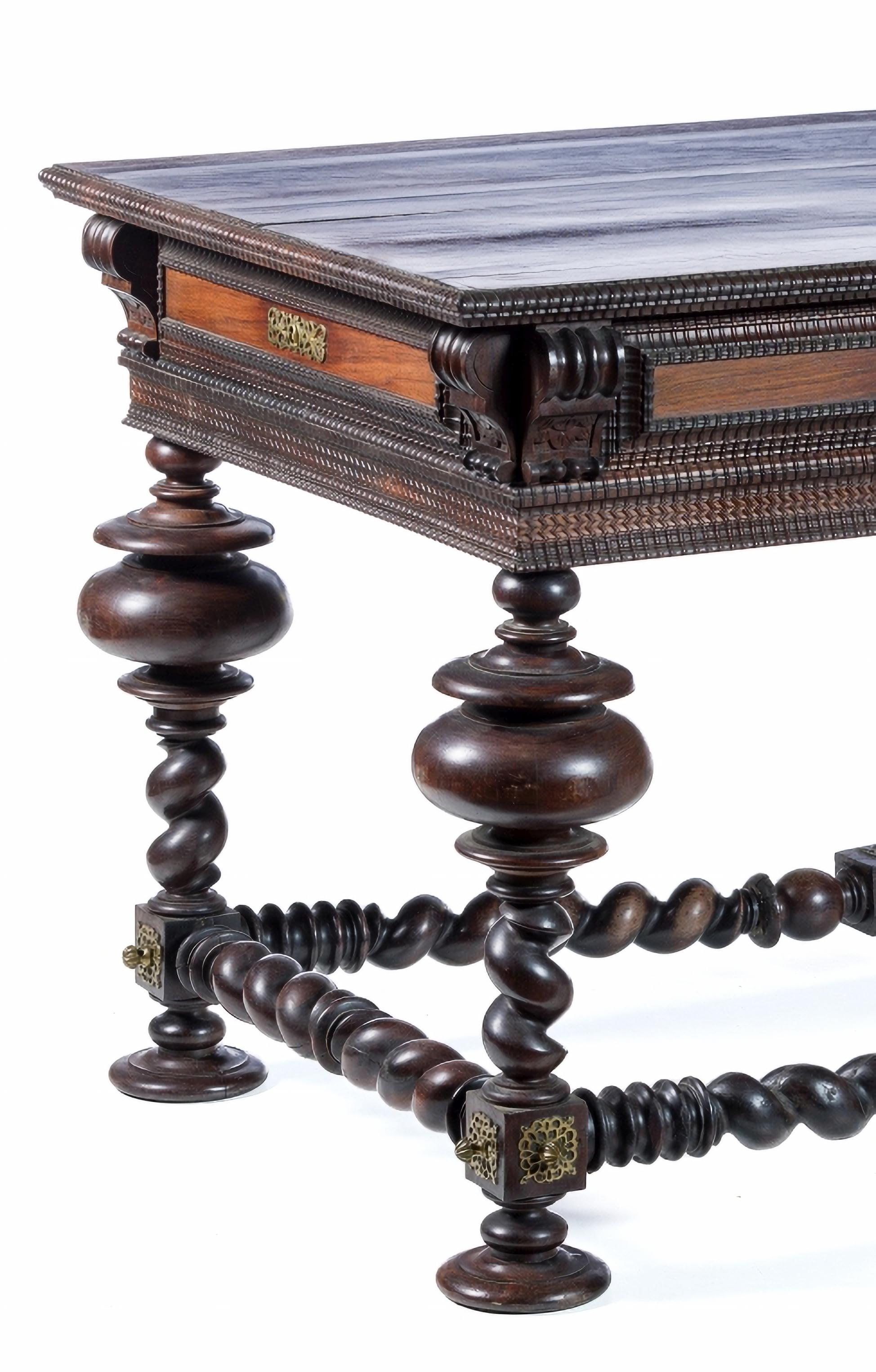 Fait main Importante table portugaise du 19ème siècle en bois de rose en vente