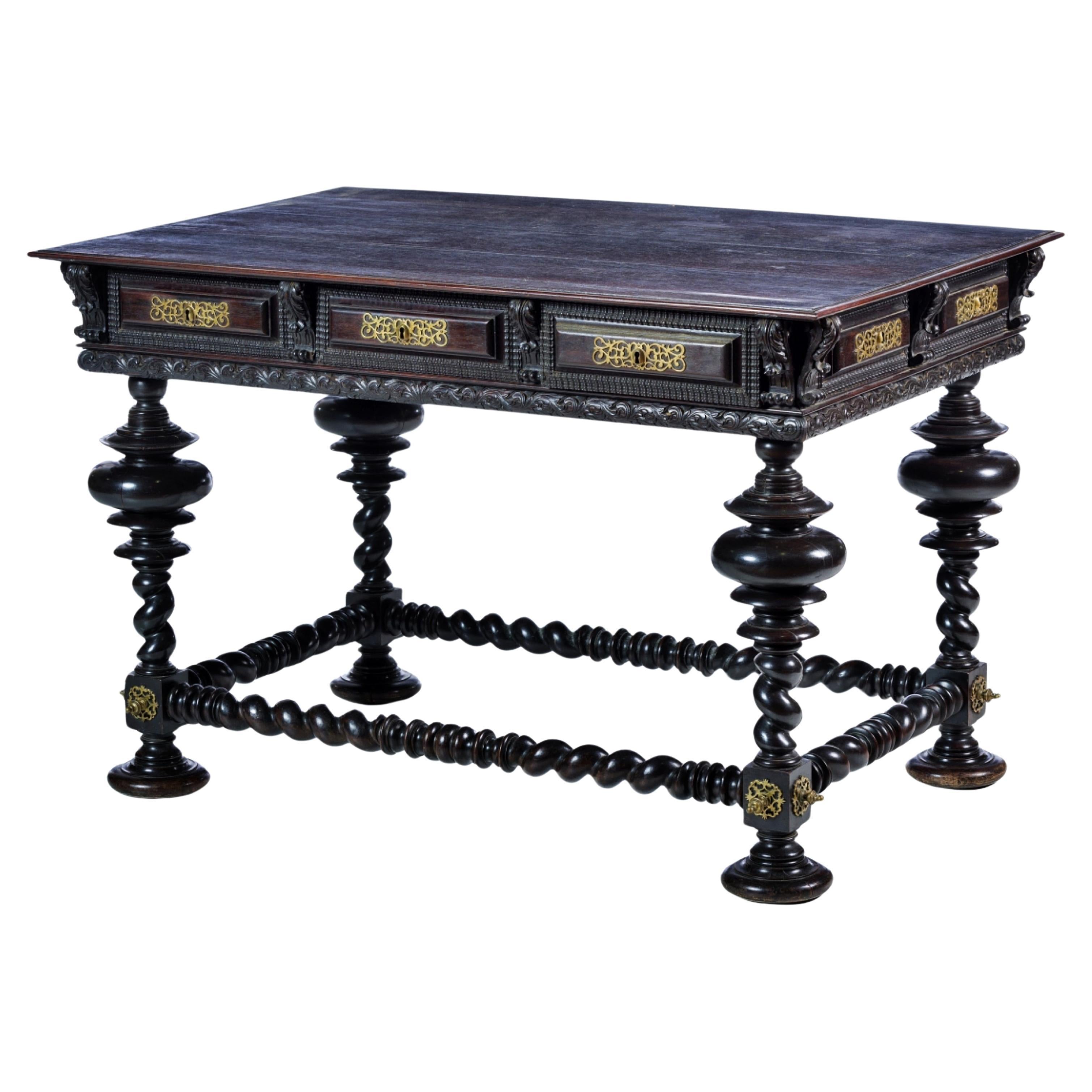 Importante table portugaise du 19ème siècle en bois de rose en vente
