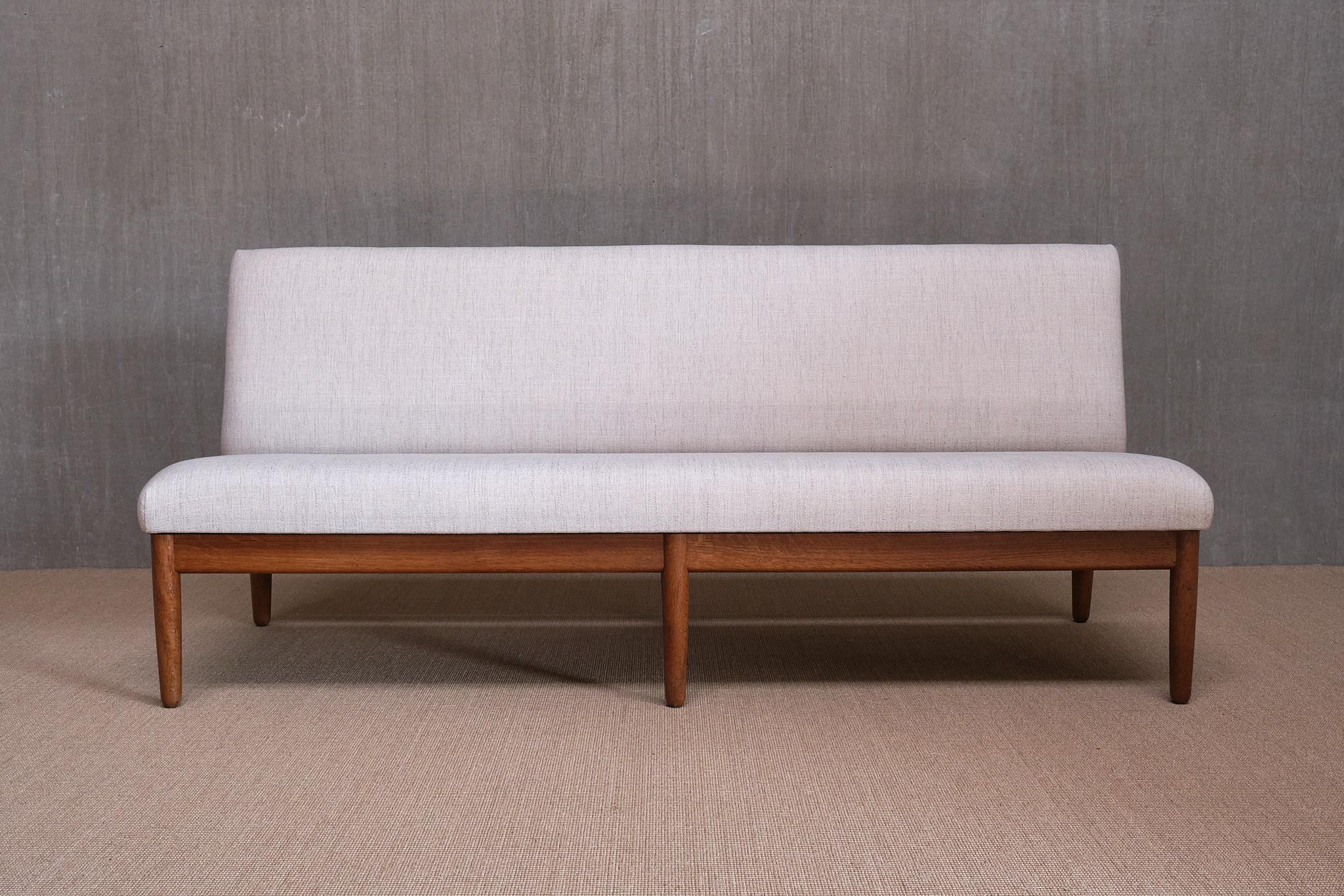 Freistehendes Poul Volther-Sofa, Schreiner Erhard Rasmussen, 1952 (Dänisch) im Angebot