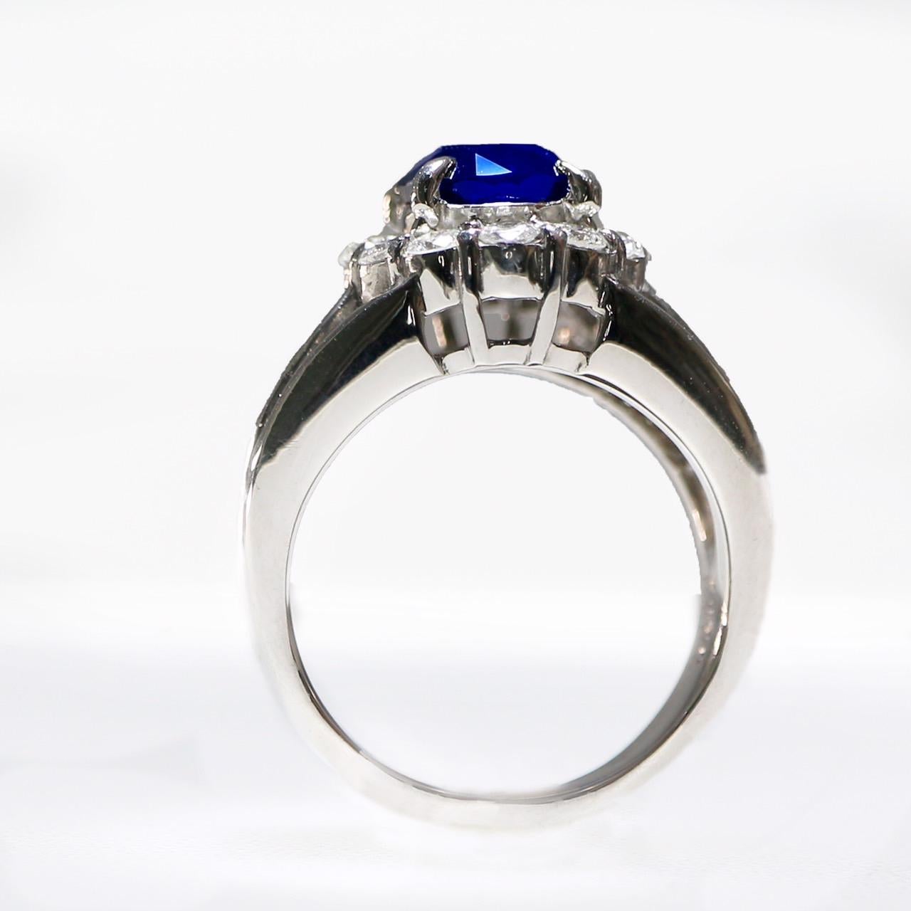 Certified PT900 3.30 ct Royal Blue Sapphire Art Deco Engagement Ring For Sale 4