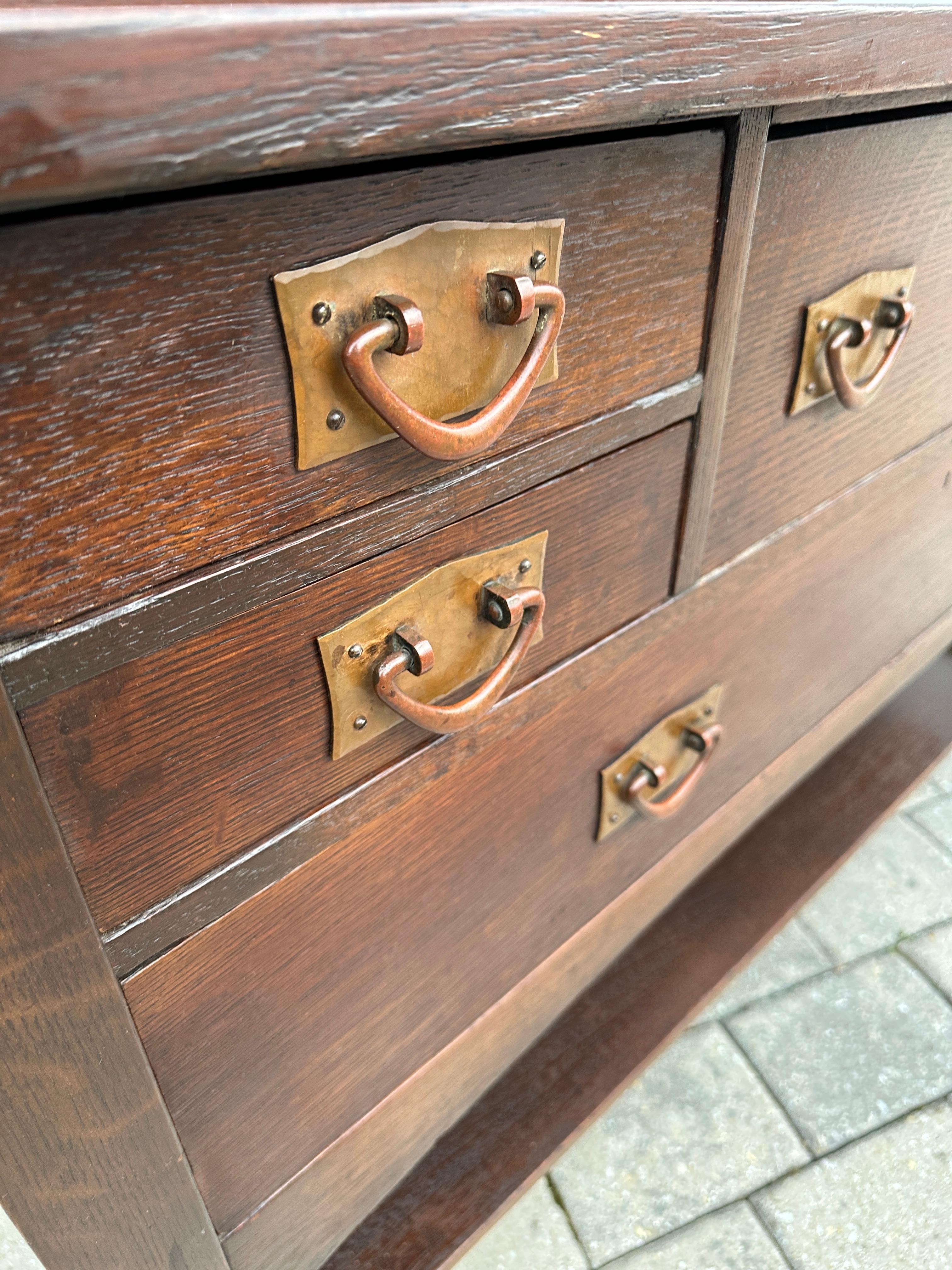 Important rare buffet Gustav Stickley (Harvey Ellis Design) modèle n° 800 W2443 en vente 9
