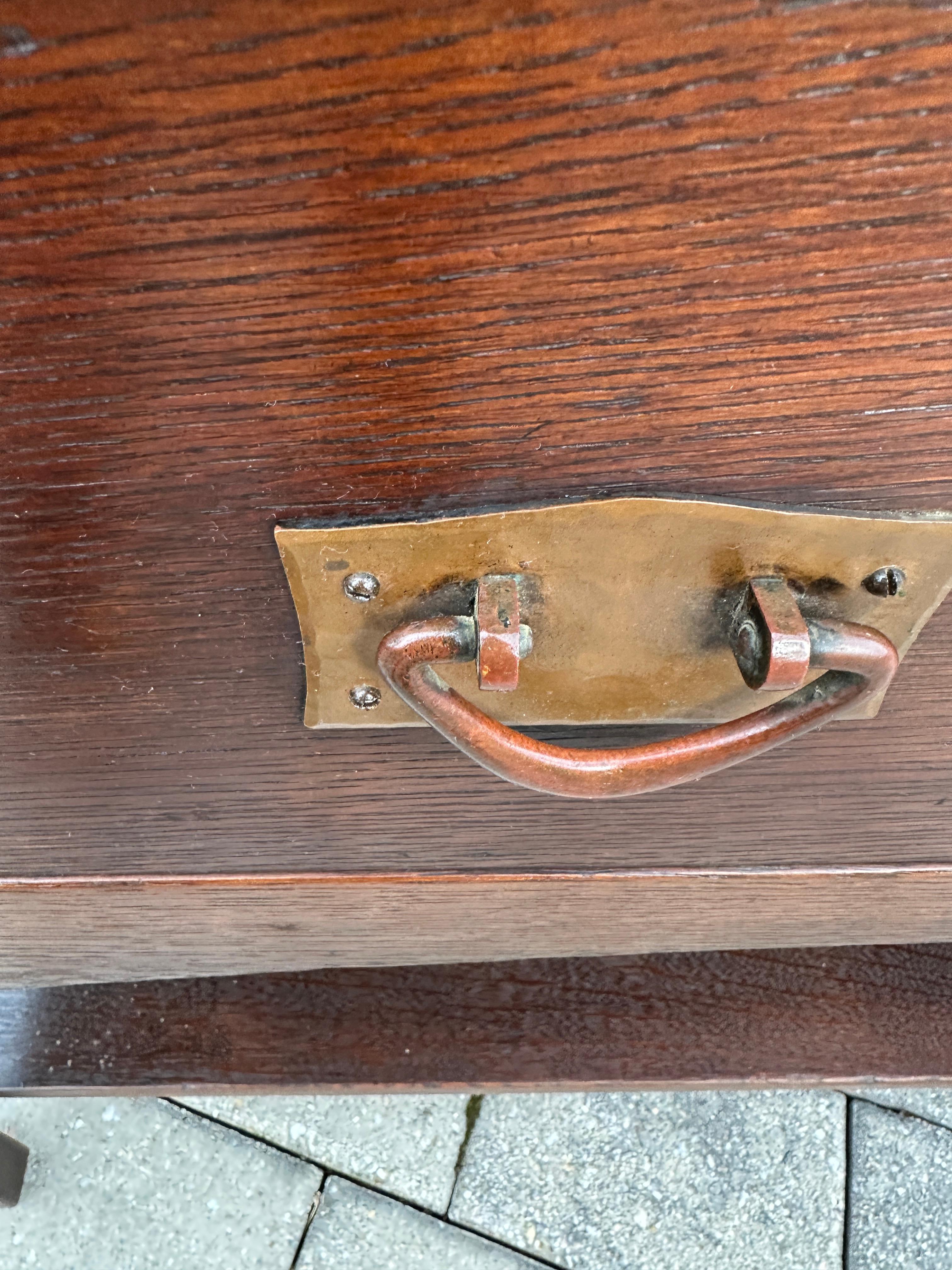 Important rare buffet Gustav Stickley (Harvey Ellis Design) modèle n° 800 W2443 en vente 1