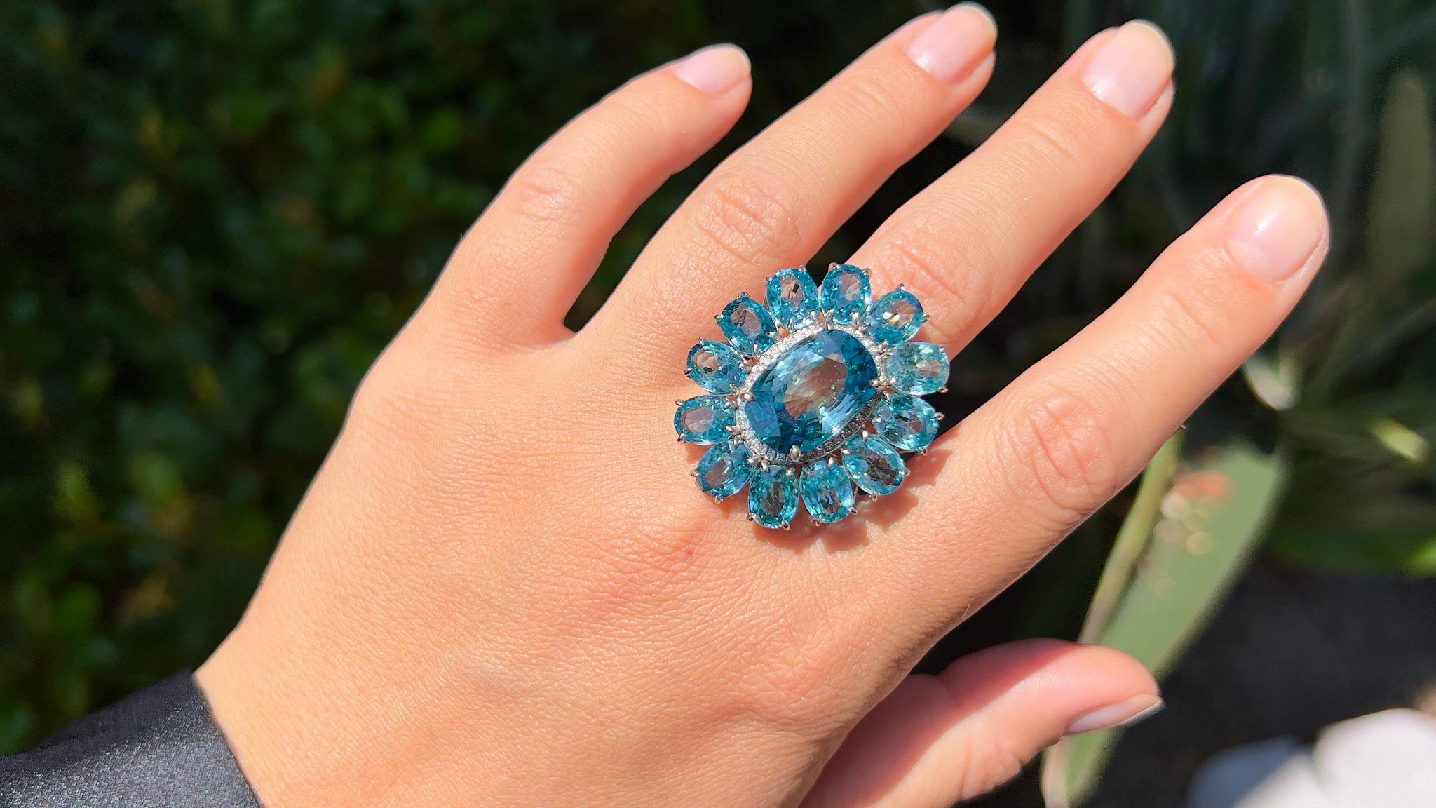 Oval Cut Important Rare Natural Ocean Blue Zircon Ring Diamond Halo 30 Carats 14K Gold For Sale