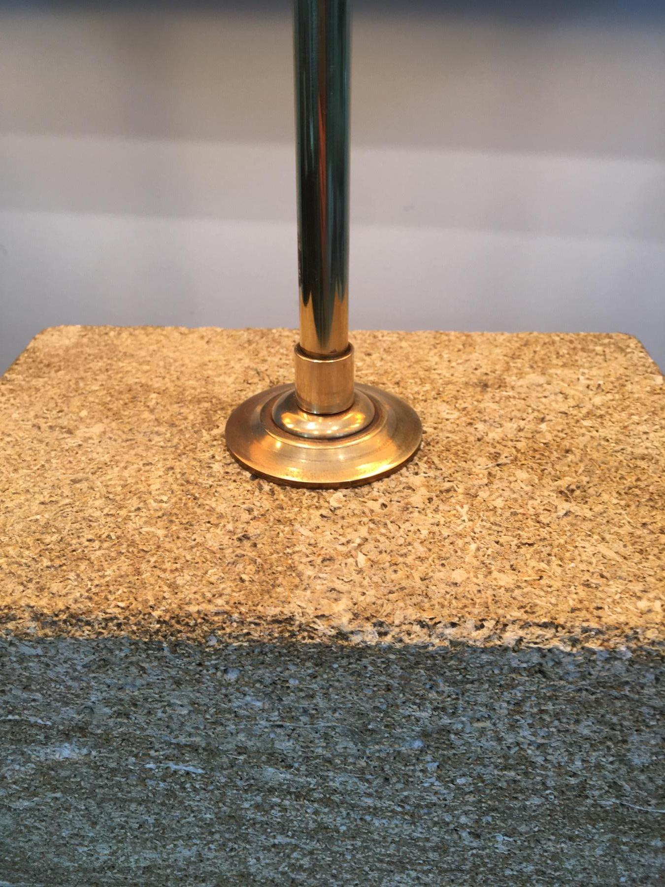 Importante Lámpara de Mesa Ajustable de Piedra Reconstituida y Latón Francesa, circa 1970 en venta 5