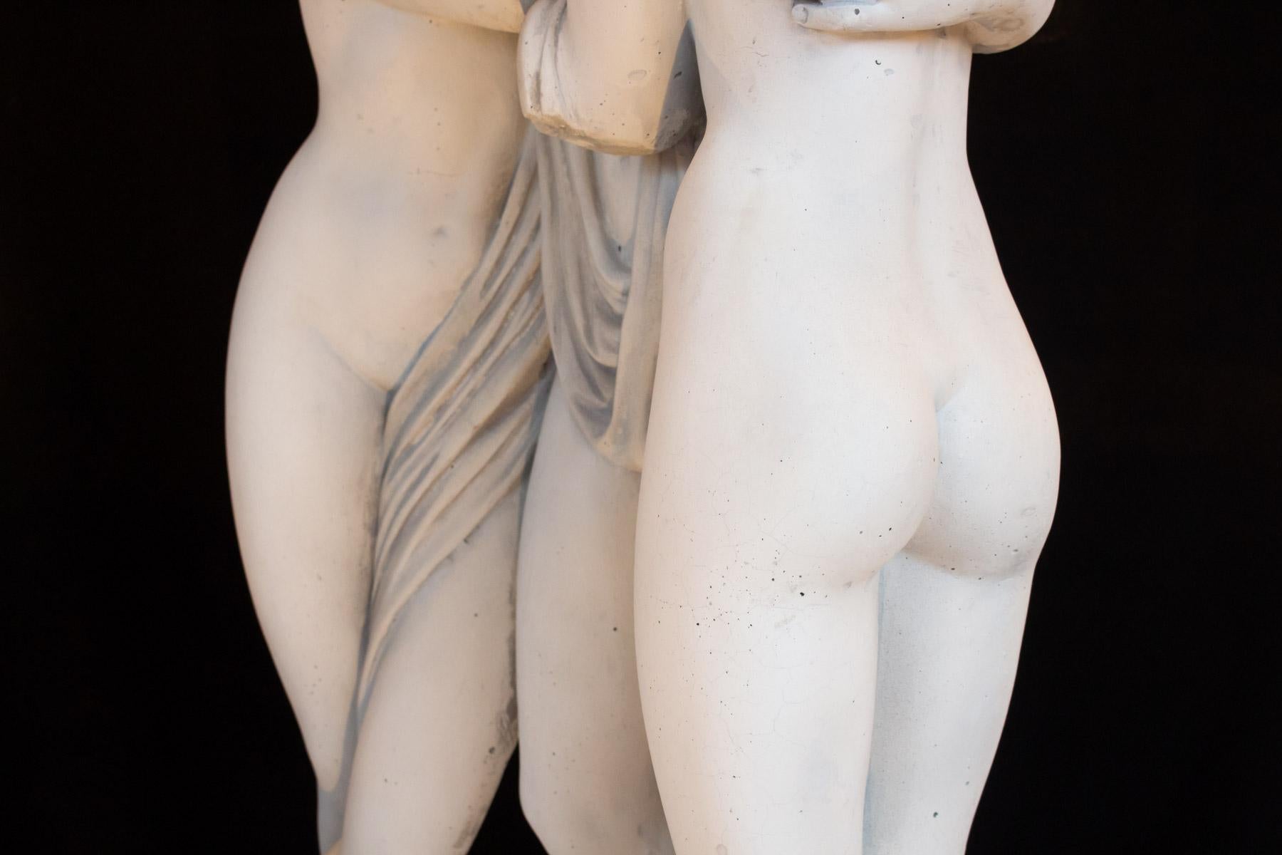 Important Reconstructed Stone Sculpture Representing The 3 Graces, 20th Century 3