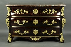 Importante commode Tombeau d'époque Régence estampillée Jean- Mathieu Chevallier
