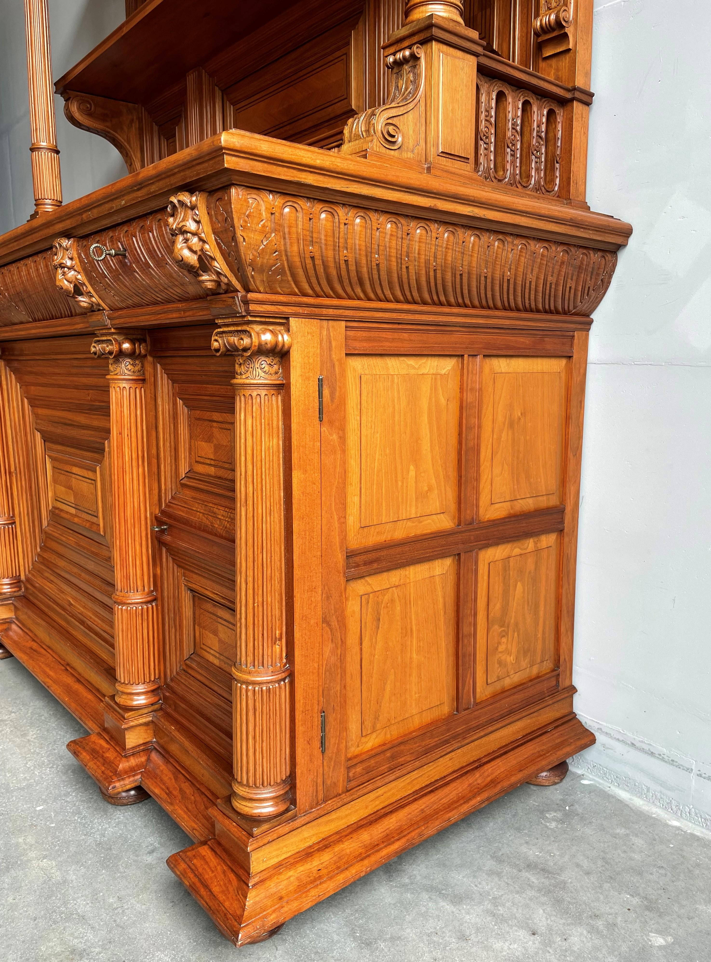 Important Renaissance Revival Hand Carved Nutwood Sideboard H.P. Mutters & Zoon In Excellent Condition For Sale In Lisse, NL