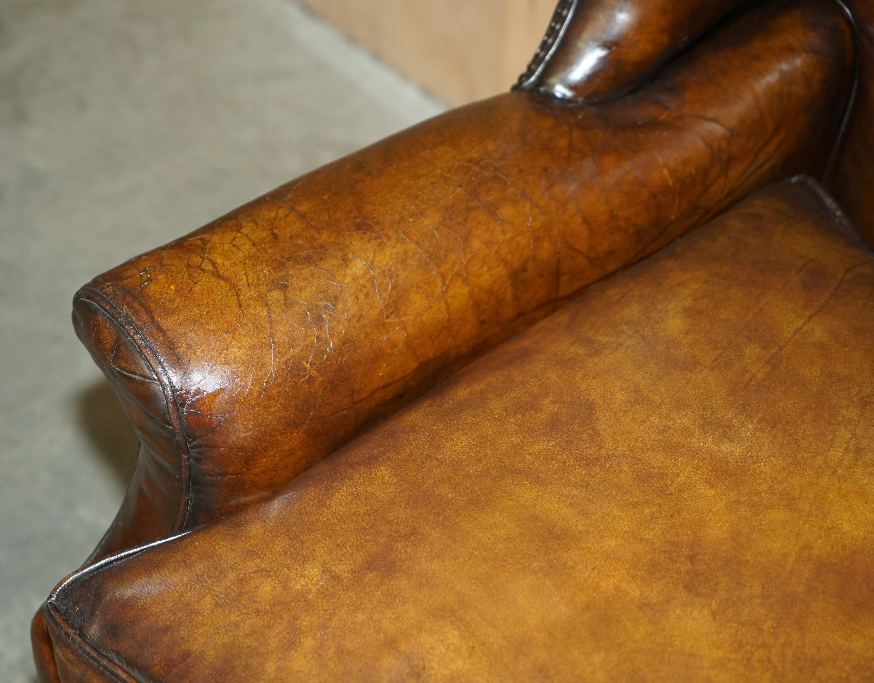 IMPORTANT RESTORED GEORGE II PERIOD CIRCA 1760 WiNGBACK BROWN LEATHER ARMCHAIR For Sale 2