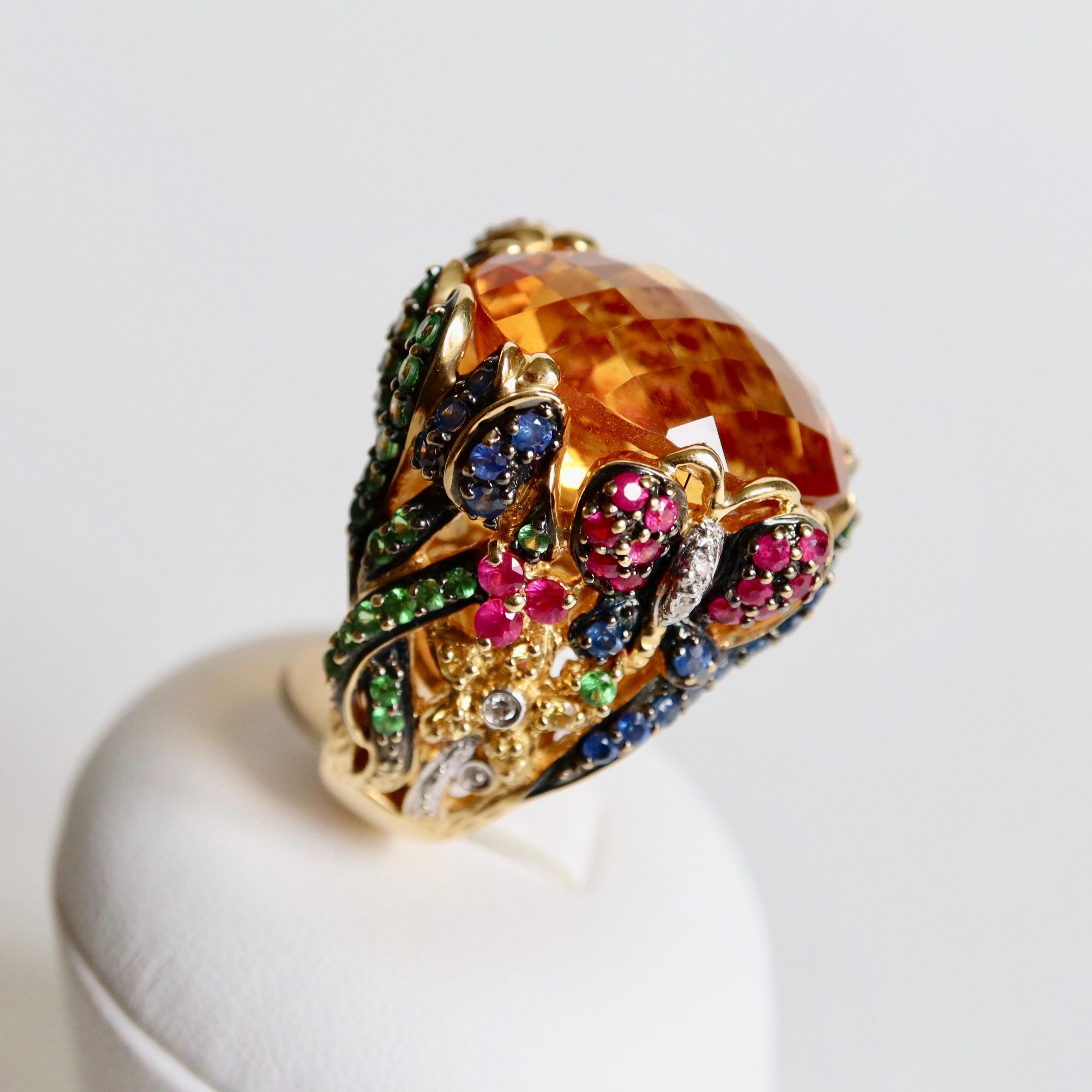 Important Ring with Foliage Pattern, Citrine, Sapphires Rubies Tsavorite Diamond In Good Condition For Sale In Paris, FR