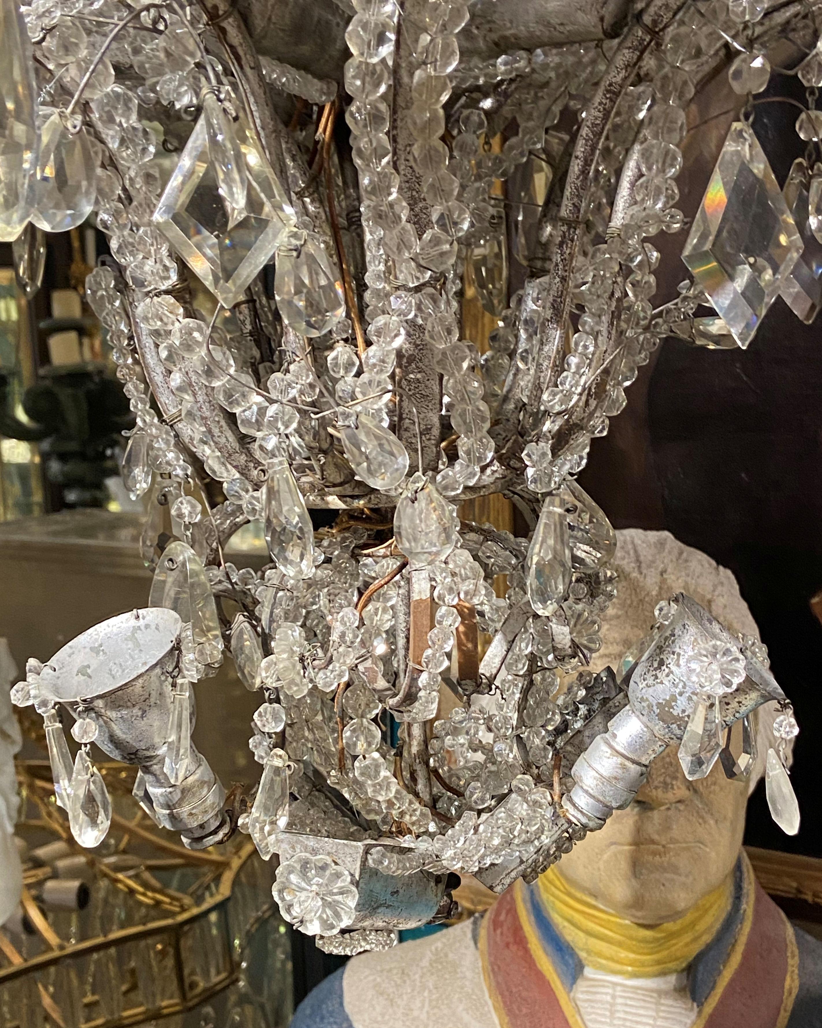 Important Rock Crystal and Silvered Metal Beaded Chandelier attributed to Baguès For Sale 8