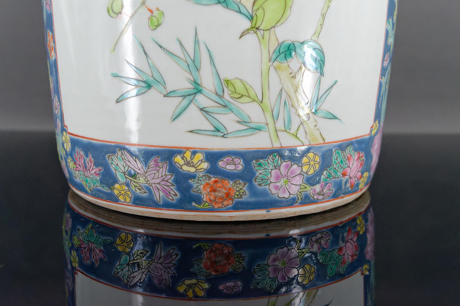 Important roller vase, umbrella/cane holder, China, Quing, Early 20th century For Sale 4
