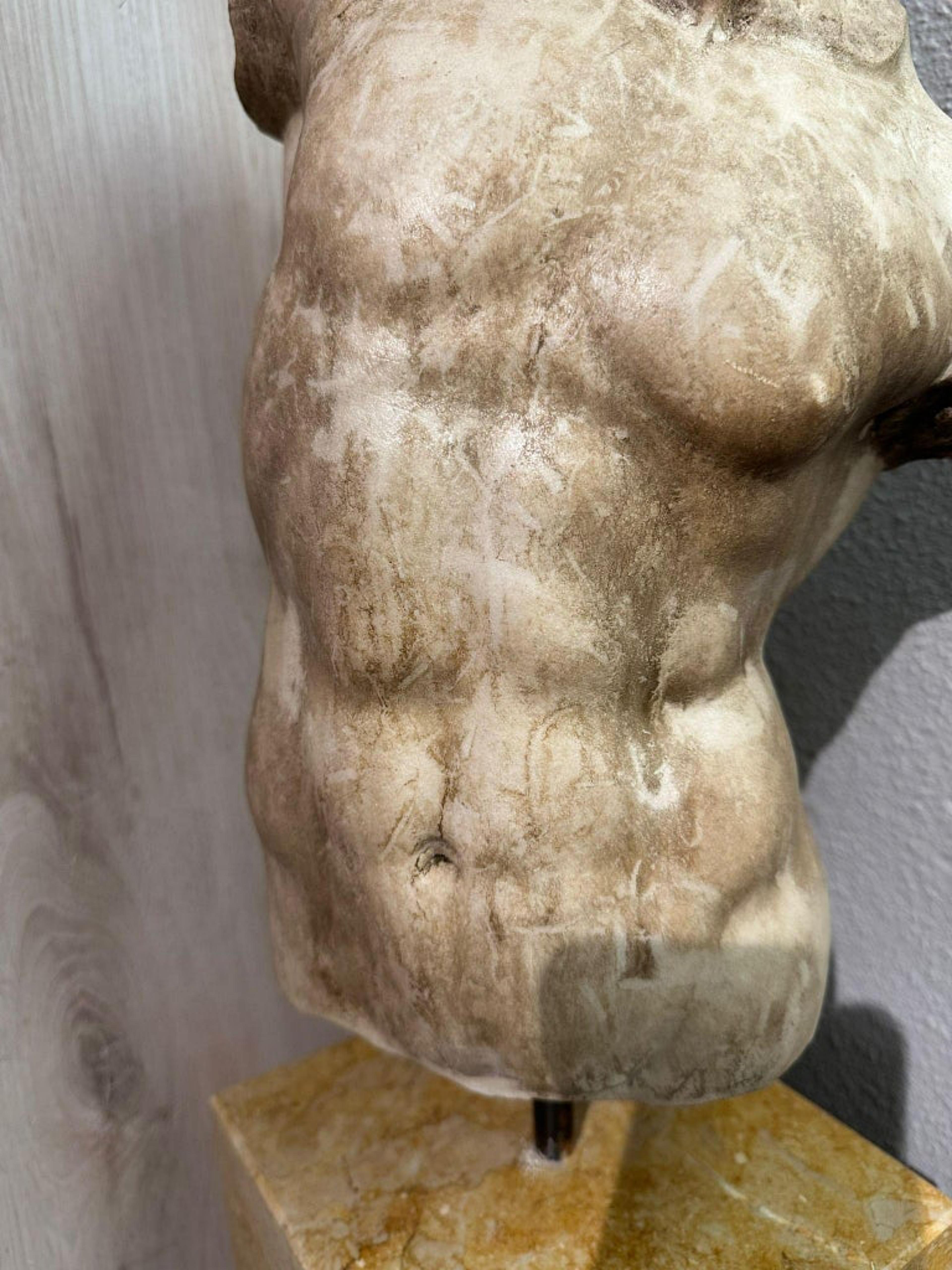 Wichtiger römischer „Torso“ aus Carrara-Marmor aus dem frühen 20. Jahrhundert  im Angebot 1