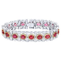 Armband mit bedeutendem Rubin und Diamanten 30.9 Karat 18K Gold