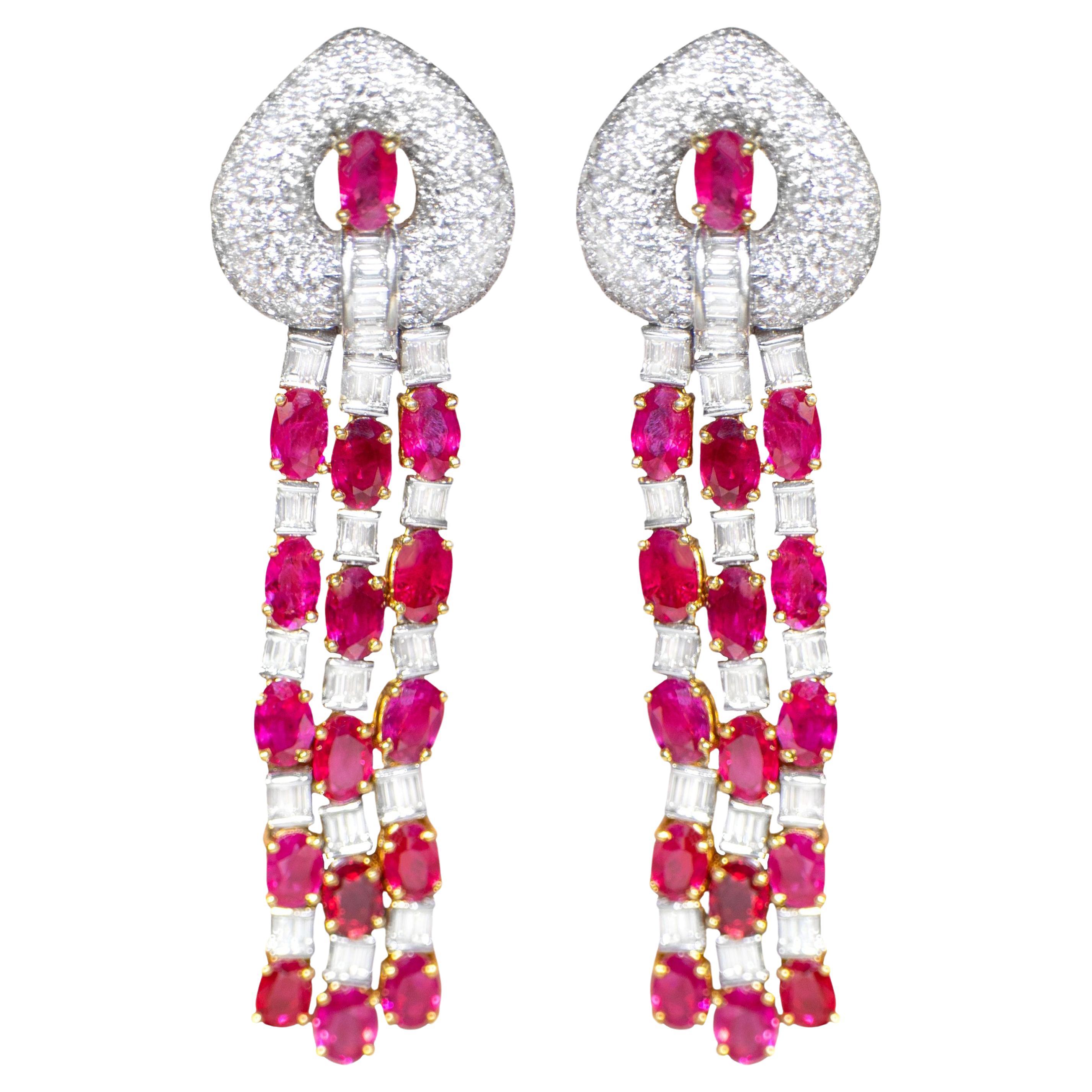 Important Boucles d'oreilles chandelier en rubis et diamants 19 carats or 18K