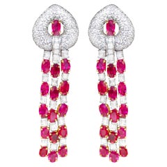 Importantes Pendientes Araña de Rubíes y Diamantes 19 Quilates Oro 18K