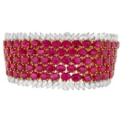 Importante Pulsera de Rubíes con Diamantes 86,2 Quilates Oro 18K