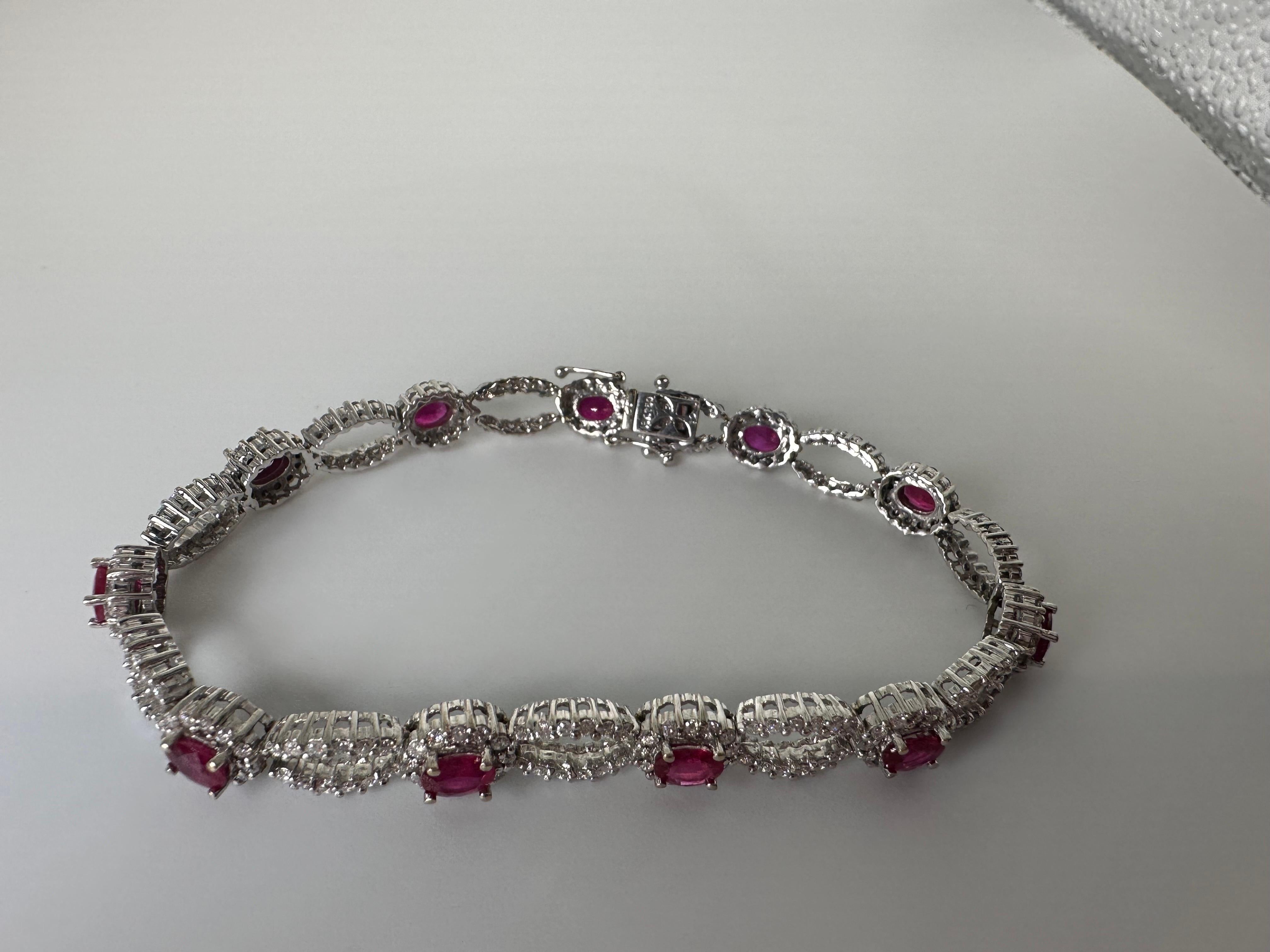 Women's or Men's Important ruby & diamond bracelet in 18Kt white gold