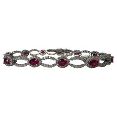 Bracelet important en or blanc 18 carats avec rubis et diamants