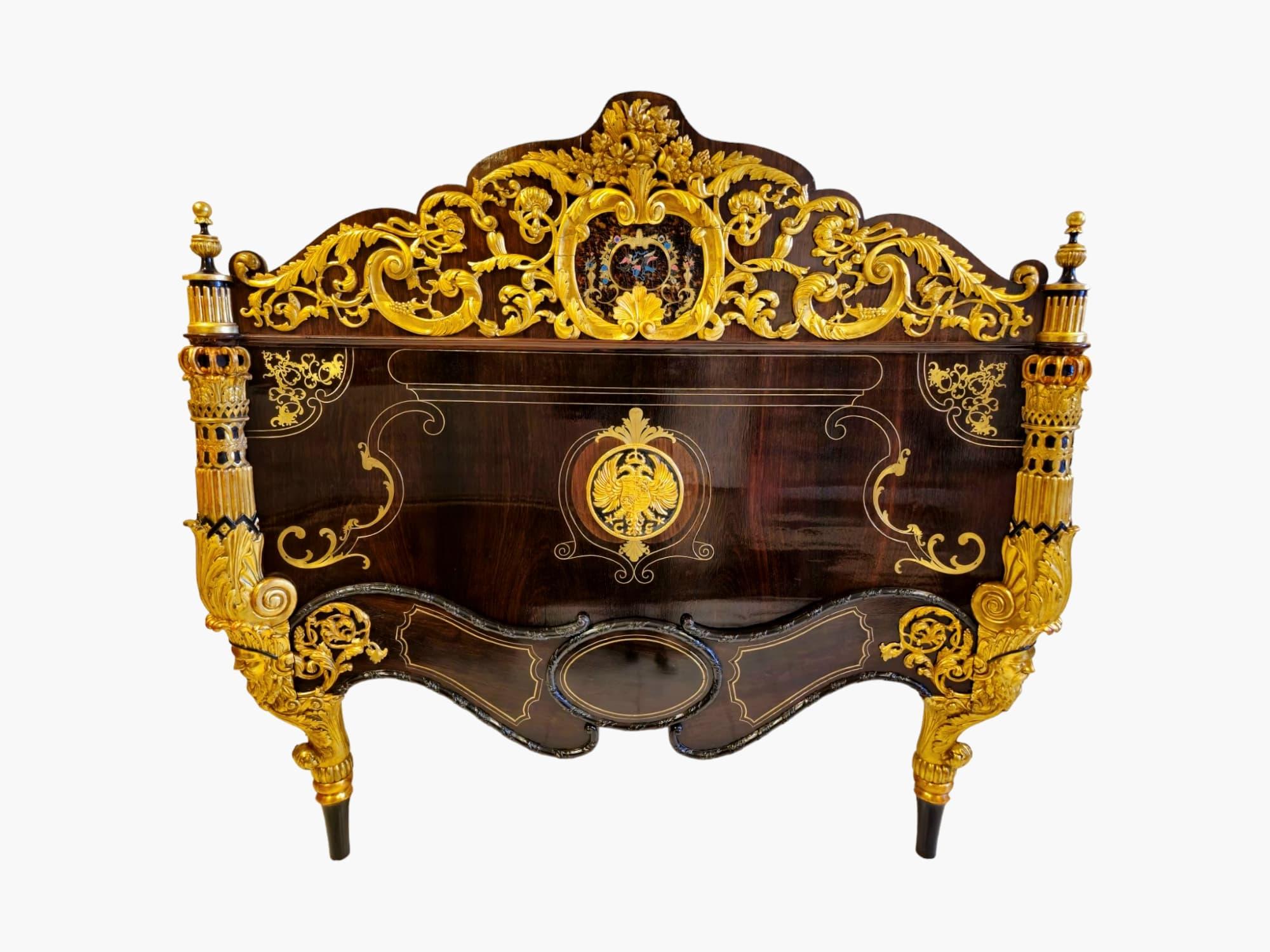 Important Russian Beds From the 19th Century For Sale 7