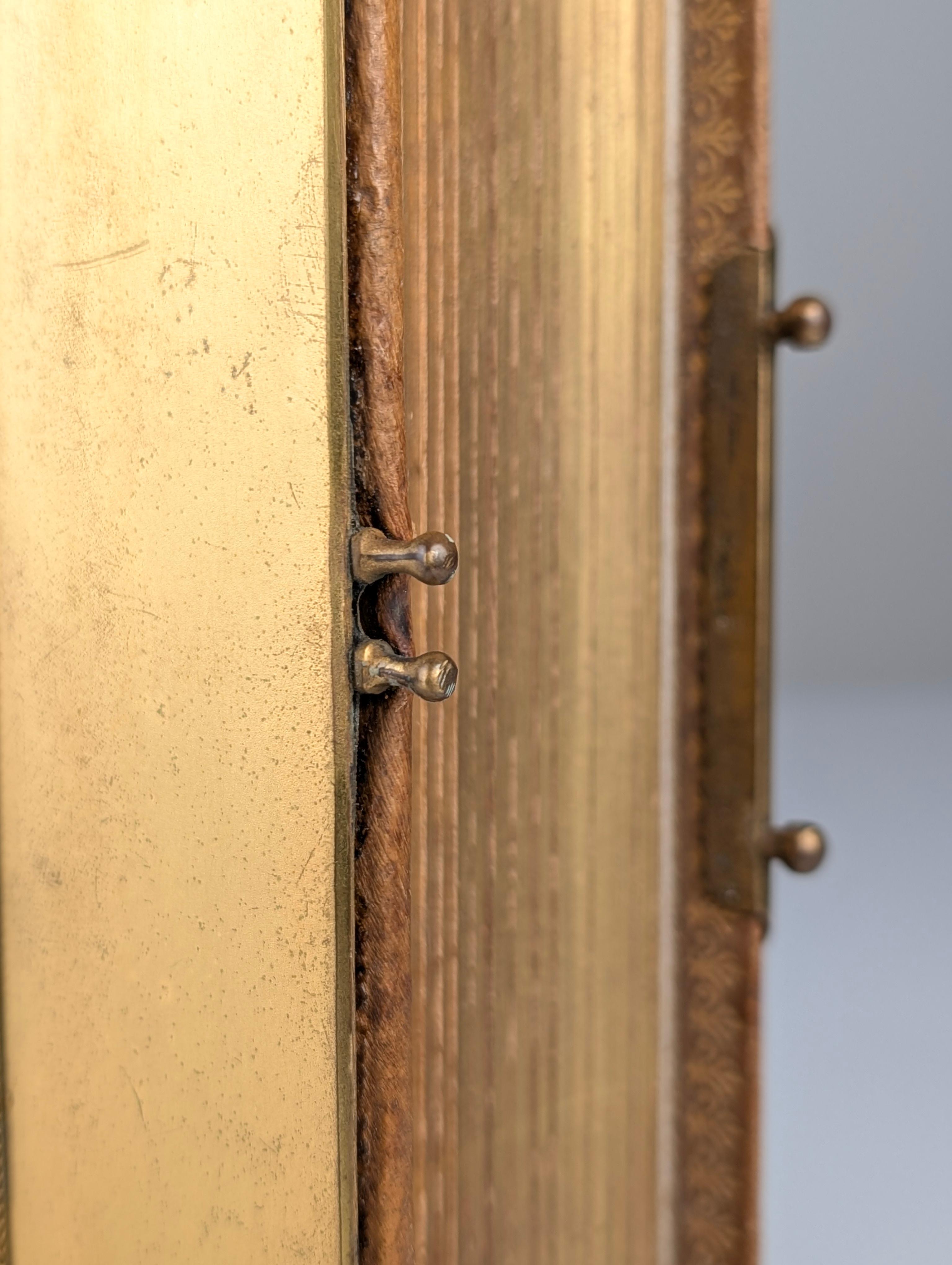 Important album photo impérial russe, bronze doré, onyx, 1907 en vente 11