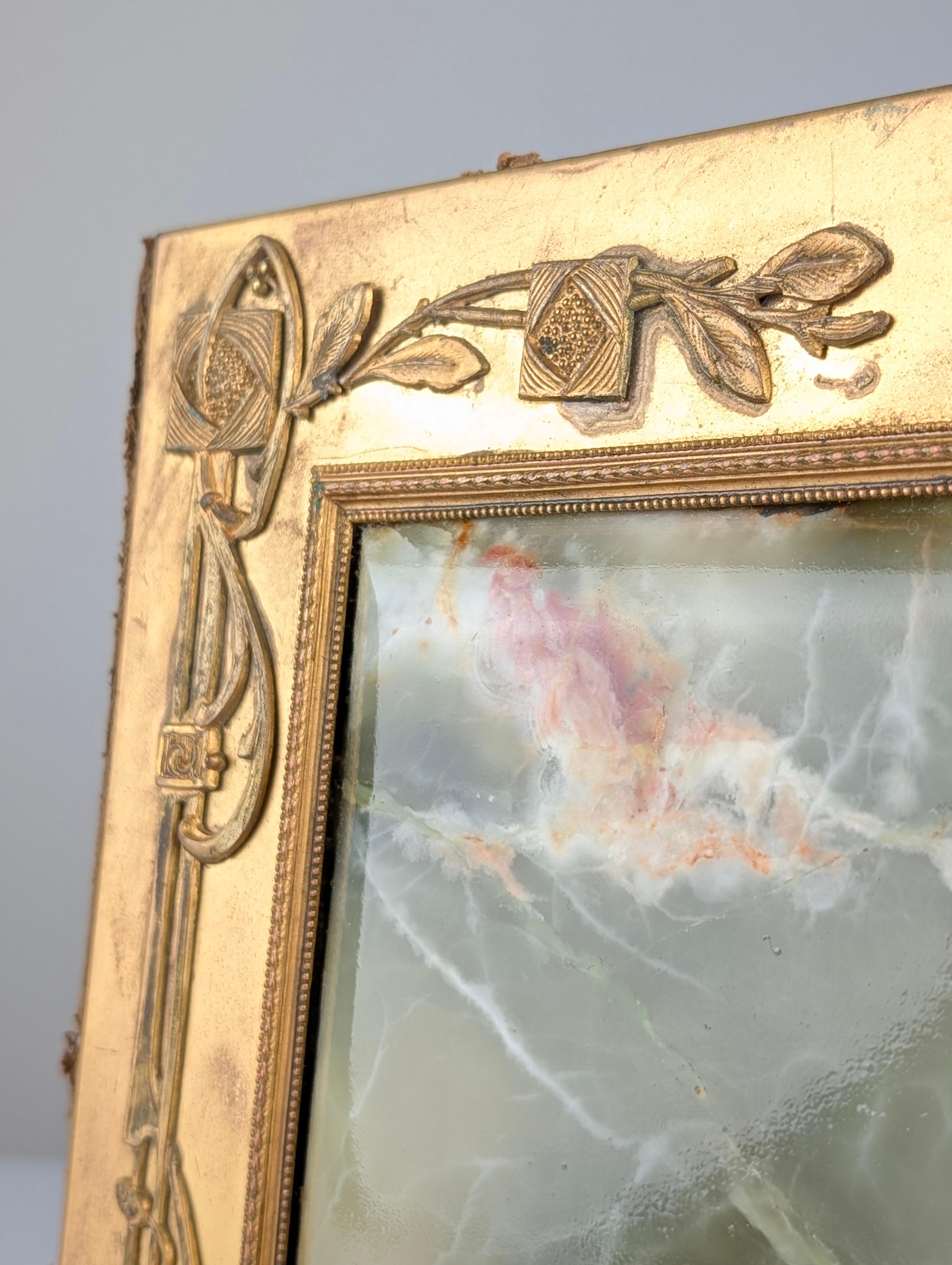 Important album photo impérial russe, bronze doré, onyx, 1907 en vente 13