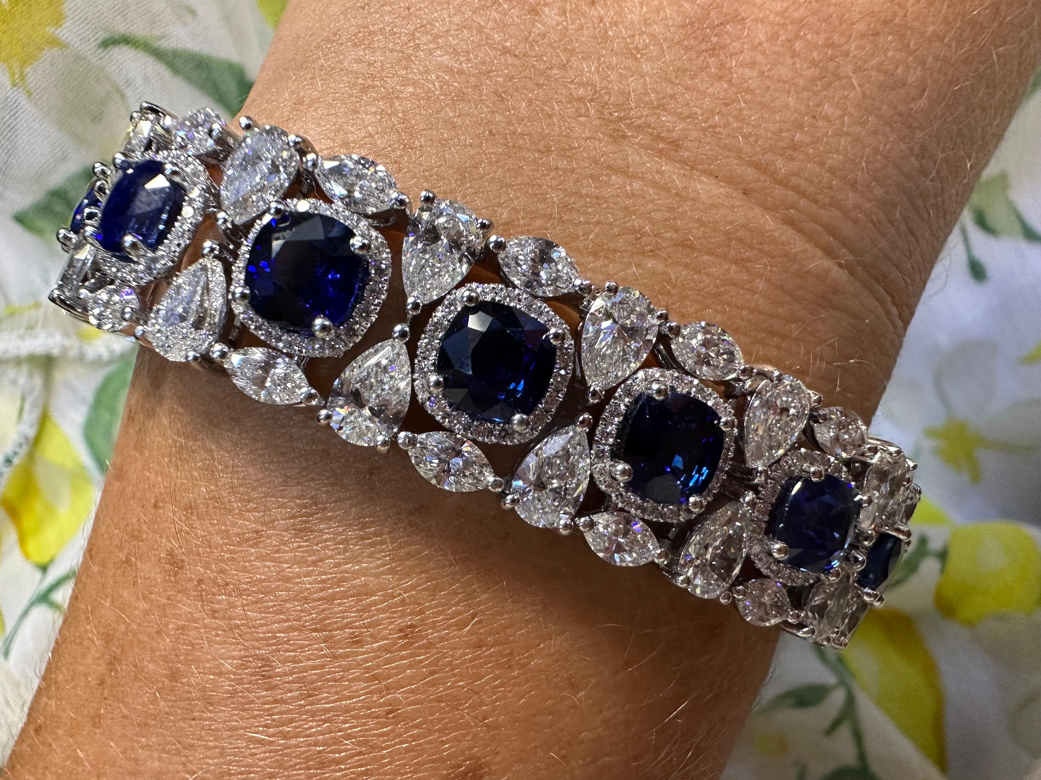 Important Sapphire & Diamond bracelet in 18KT white gold RARE  For Sale 5