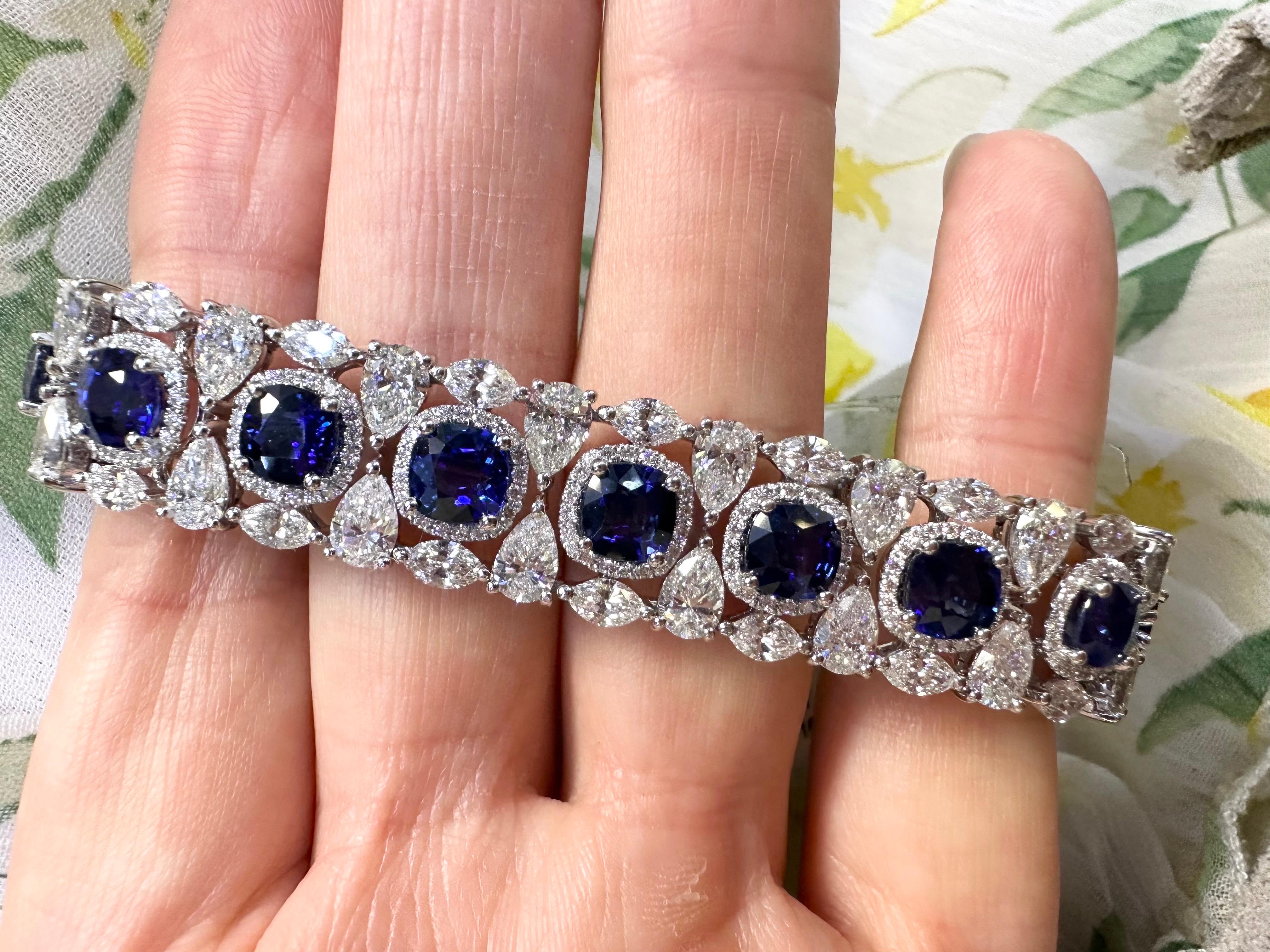 Women's or Men's Important Sapphire & Diamond bracelet in 18KT white gold RARE  For Sale