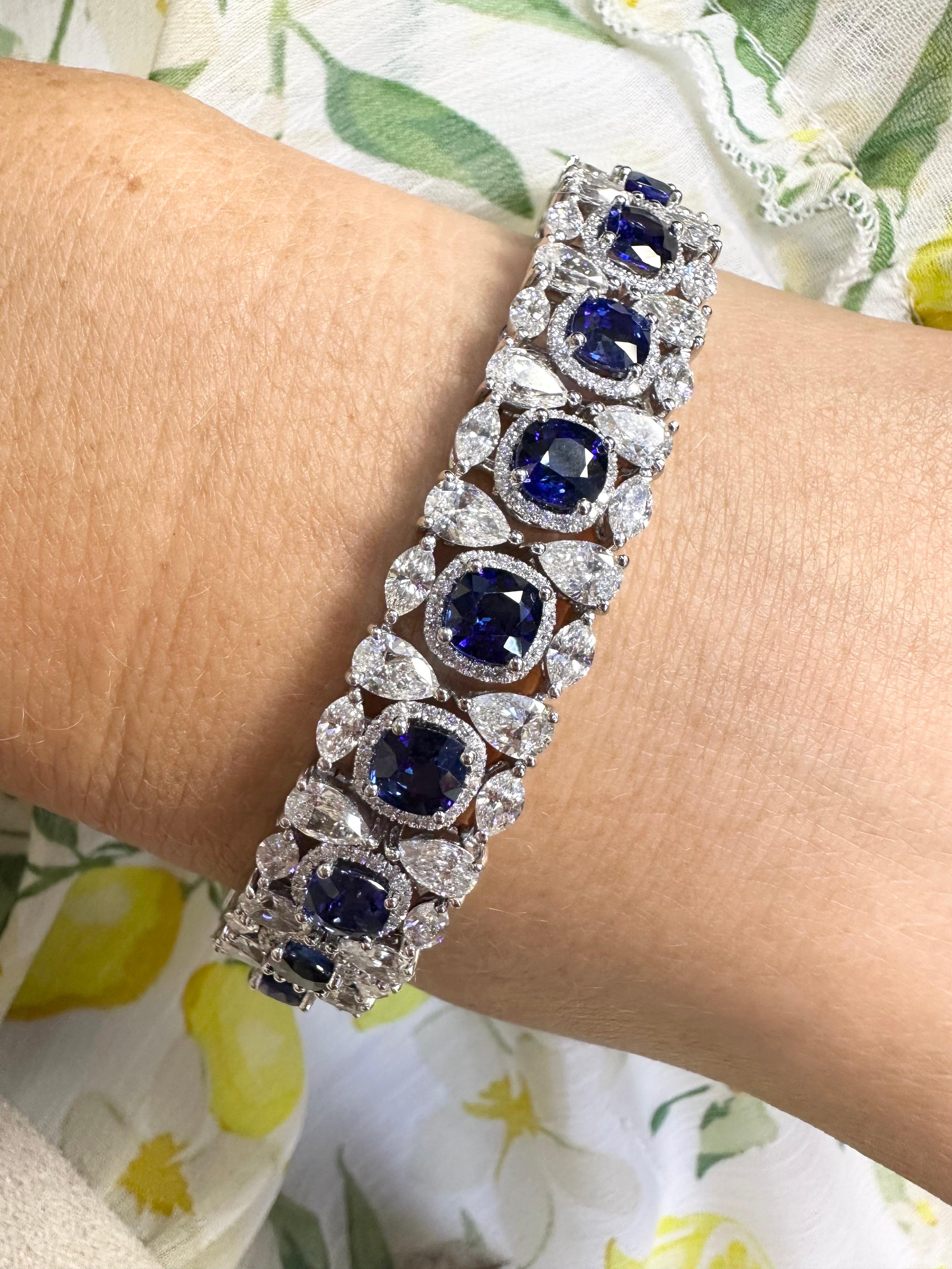 Important Sapphire & Diamond bracelet in 18KT white gold RARE  For Sale 1
