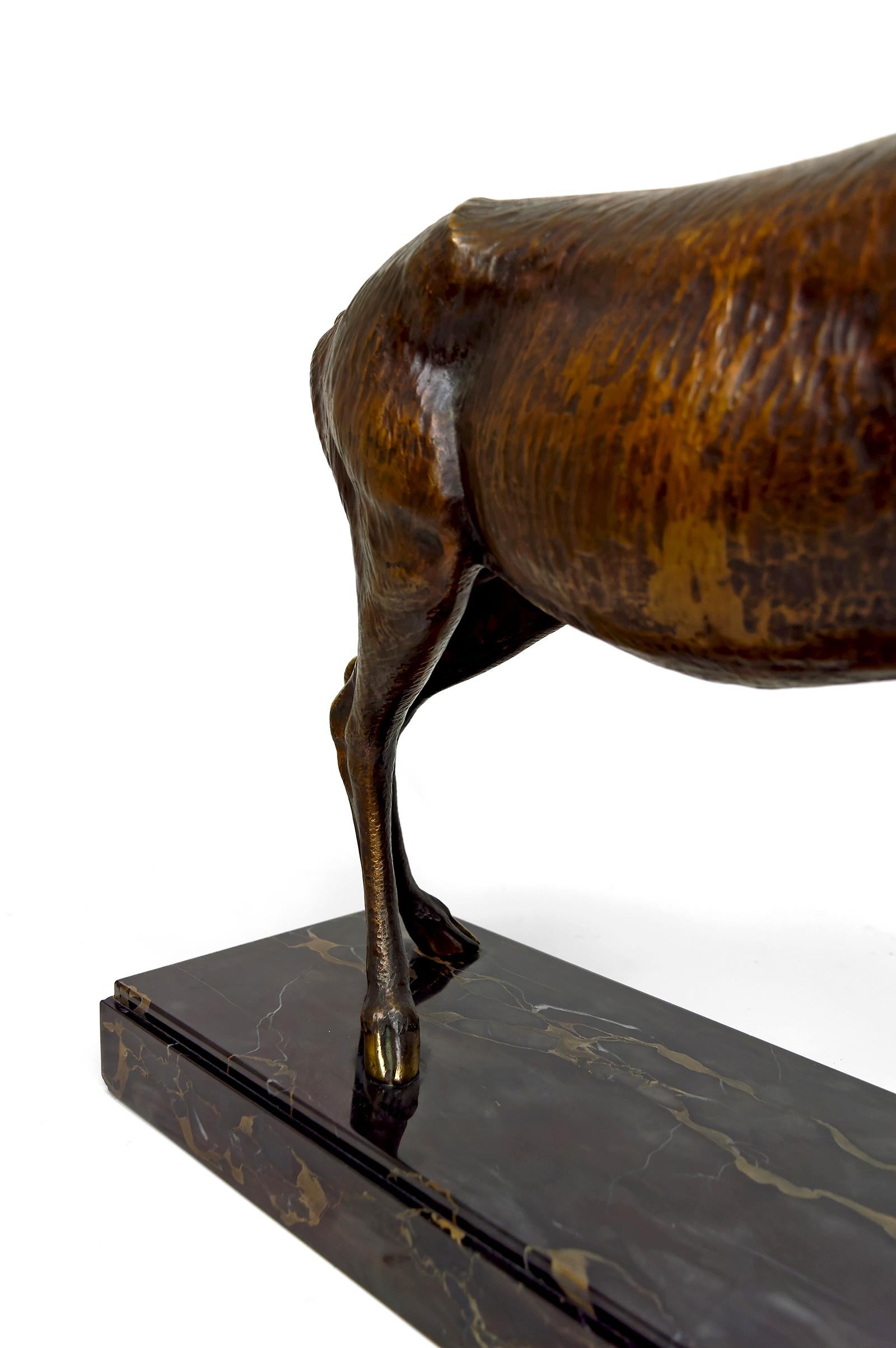 Importante Lámpara Escultórica de Bronce y Mármol, Ciervo, Art Decó, Francia, Años 30 en venta 12