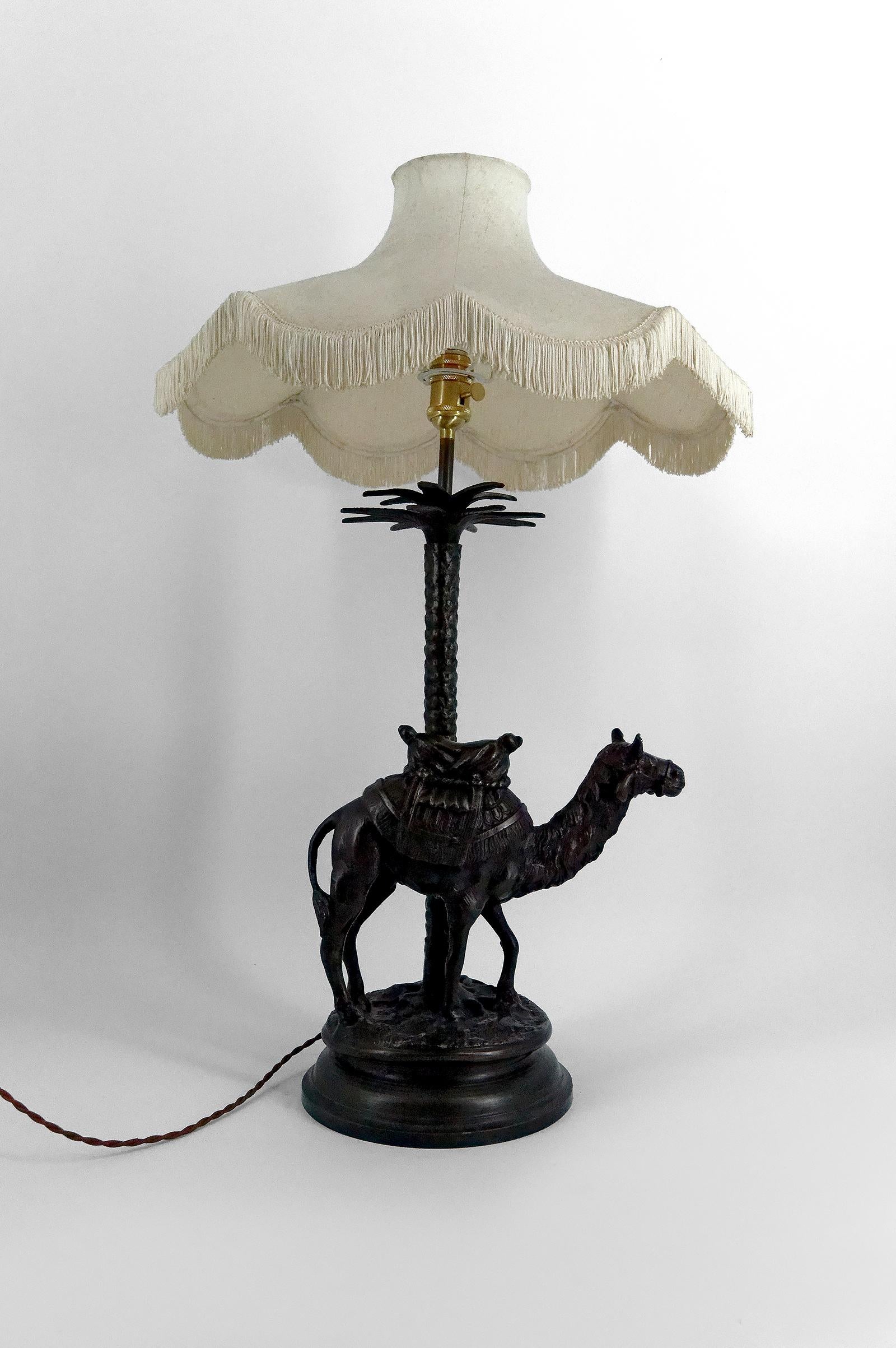 Aesthetic Movement Important Sculptural Orientalist Lamp in Bronze, 