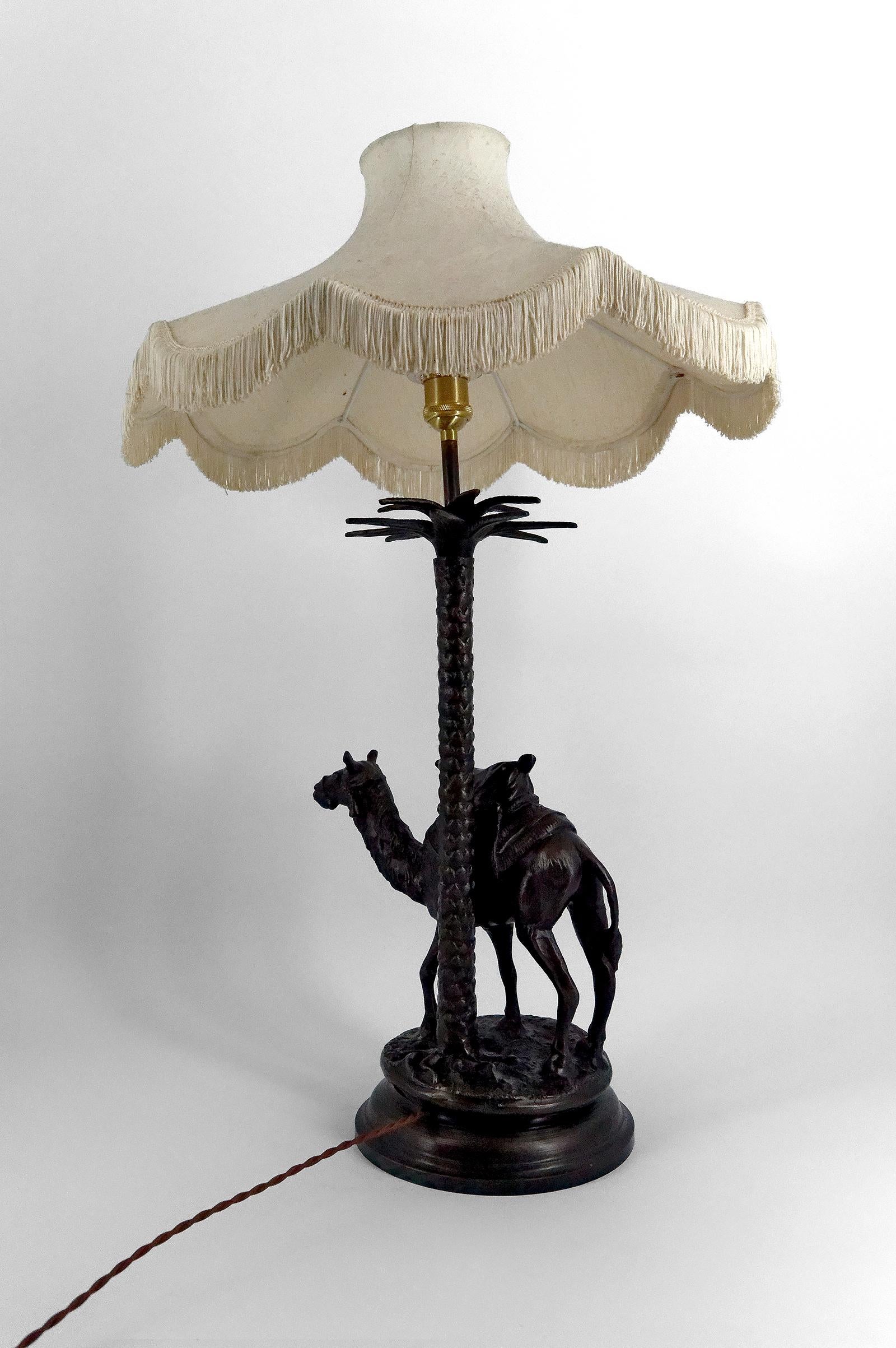 20th Century Important Sculptural Orientalist Lamp in Bronze, 