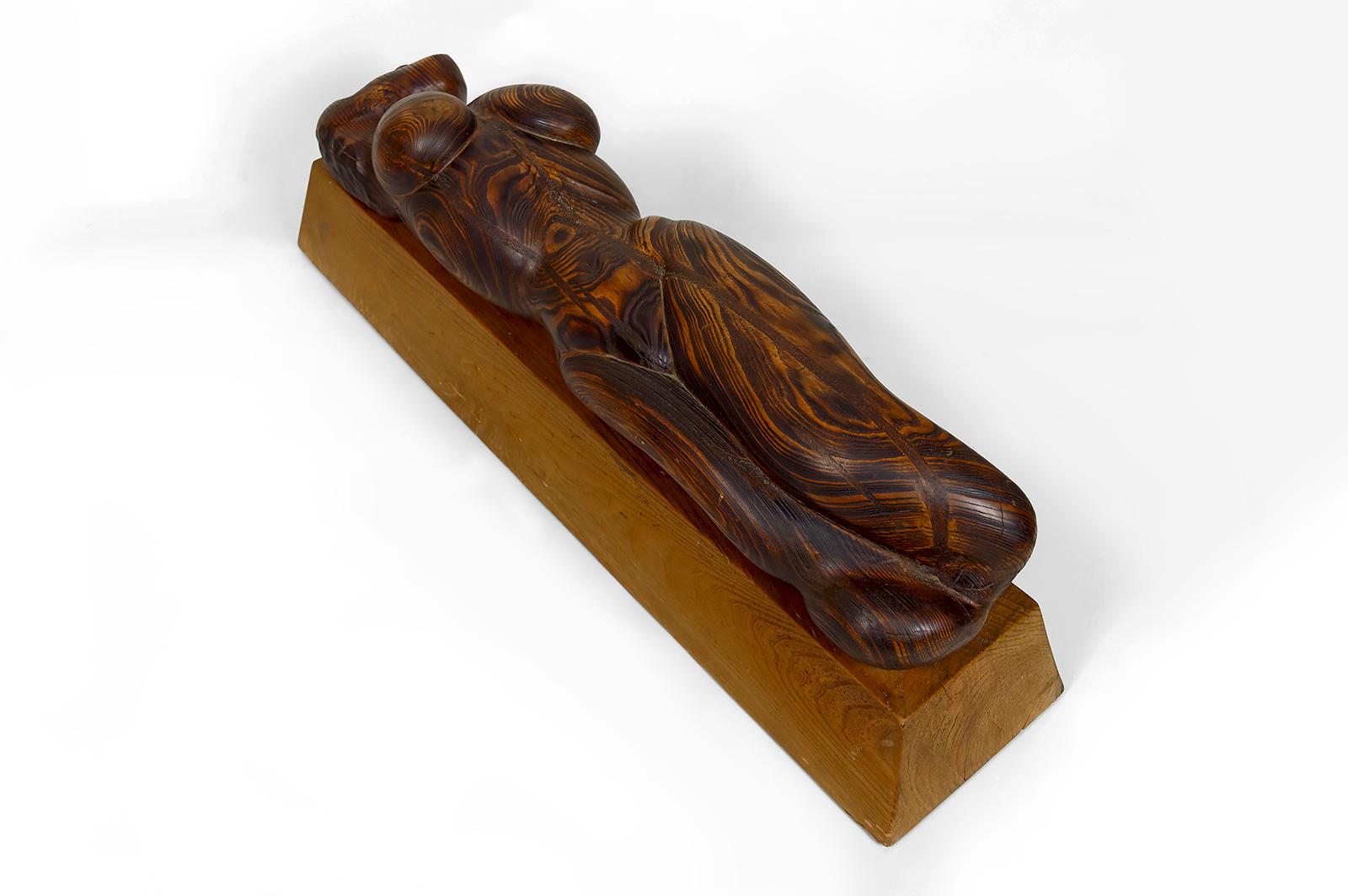 Importante Escultura de un Cuerpo Femenino, Cedro y Roble, Brutalismo, Francia, Años 70 finales del siglo XX en venta