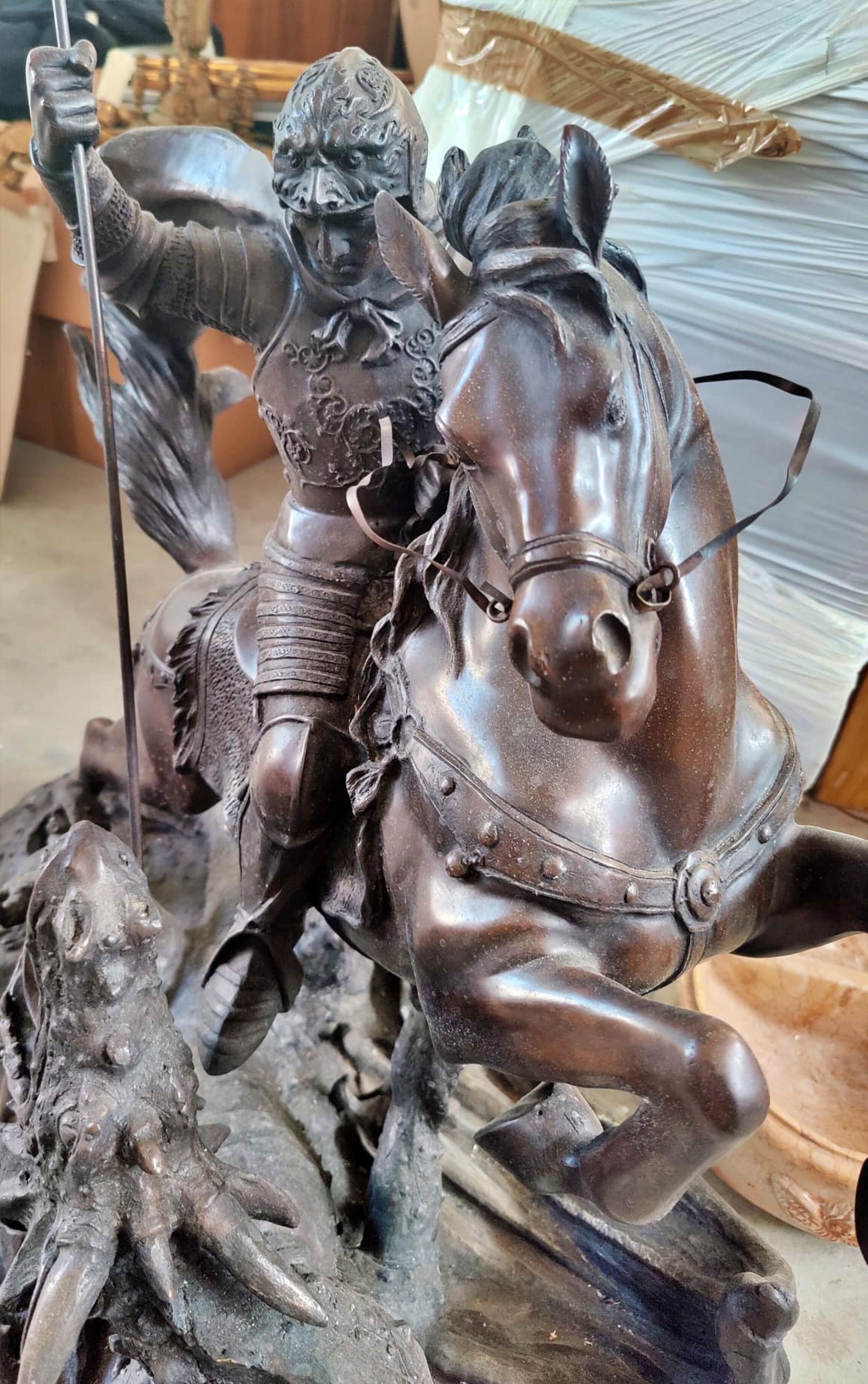 Importante escultura 