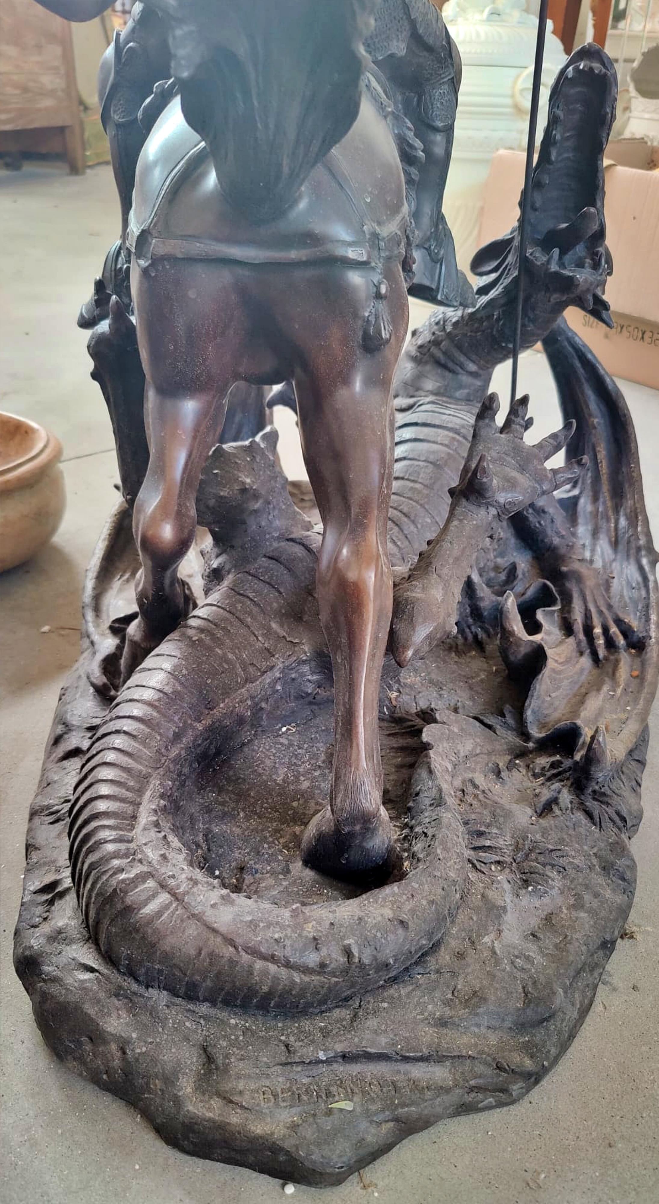Importante escultura 