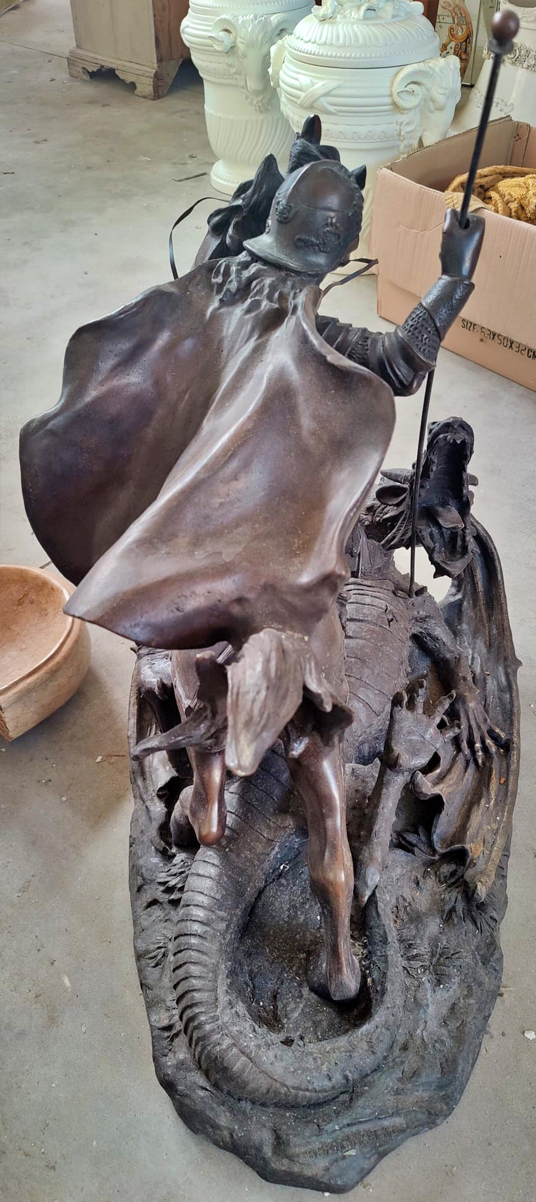 Importante escultura 