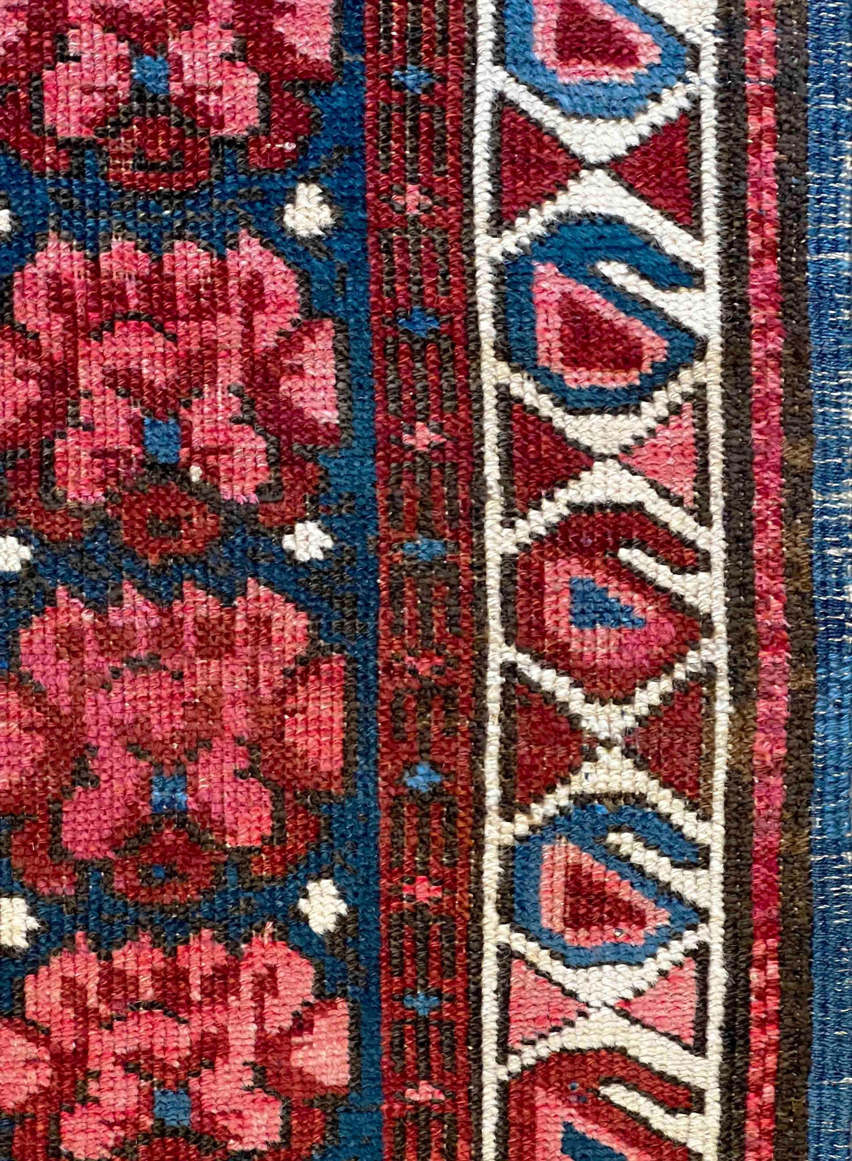  Important Seikhour Rug from Russia , 19th Century - N° 640 For Sale 3