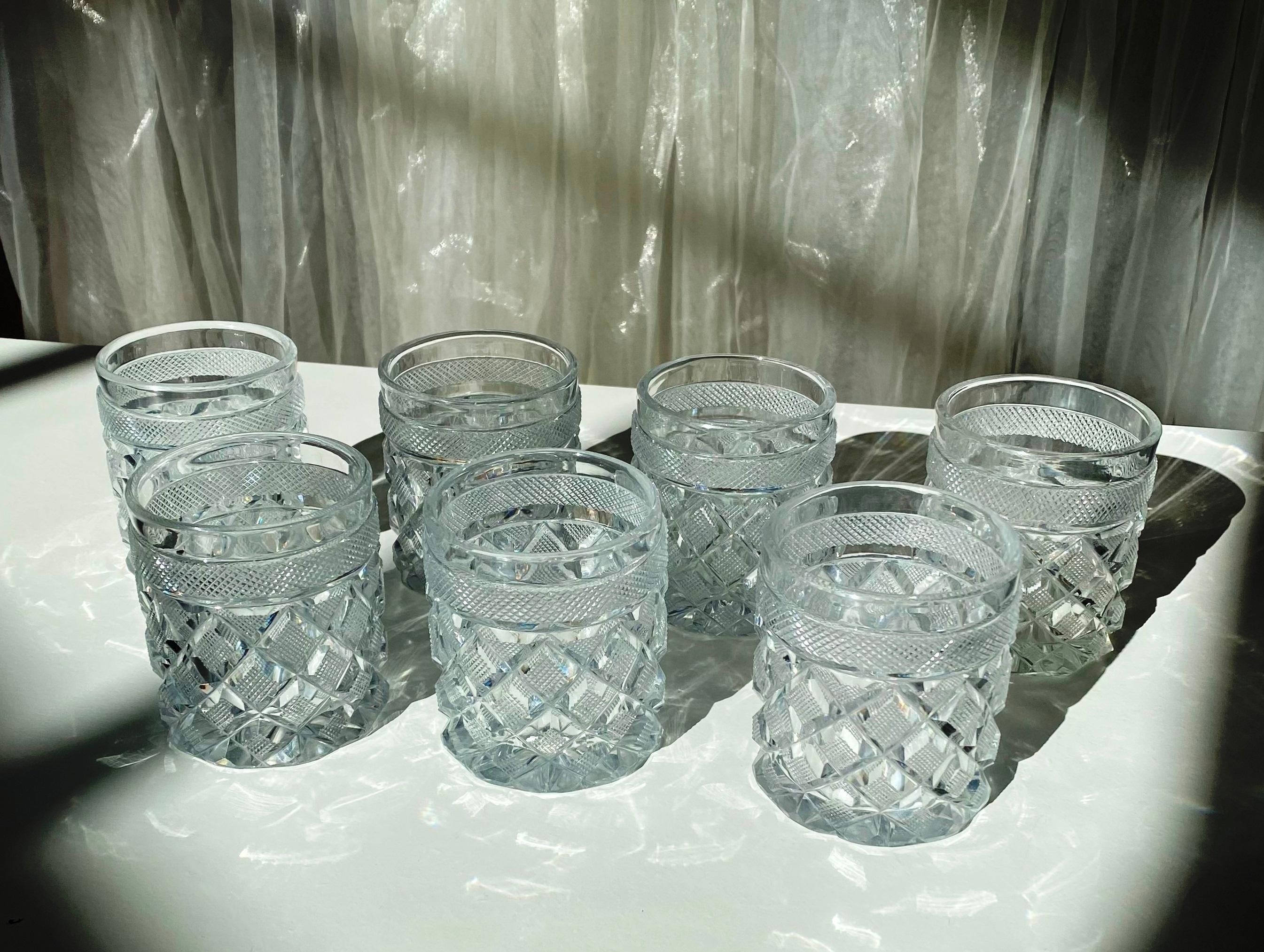 Important Set of 7 Empire Baccarat Tumbler glasses, Sainte Anne in Voneche 1810. For Sale 8