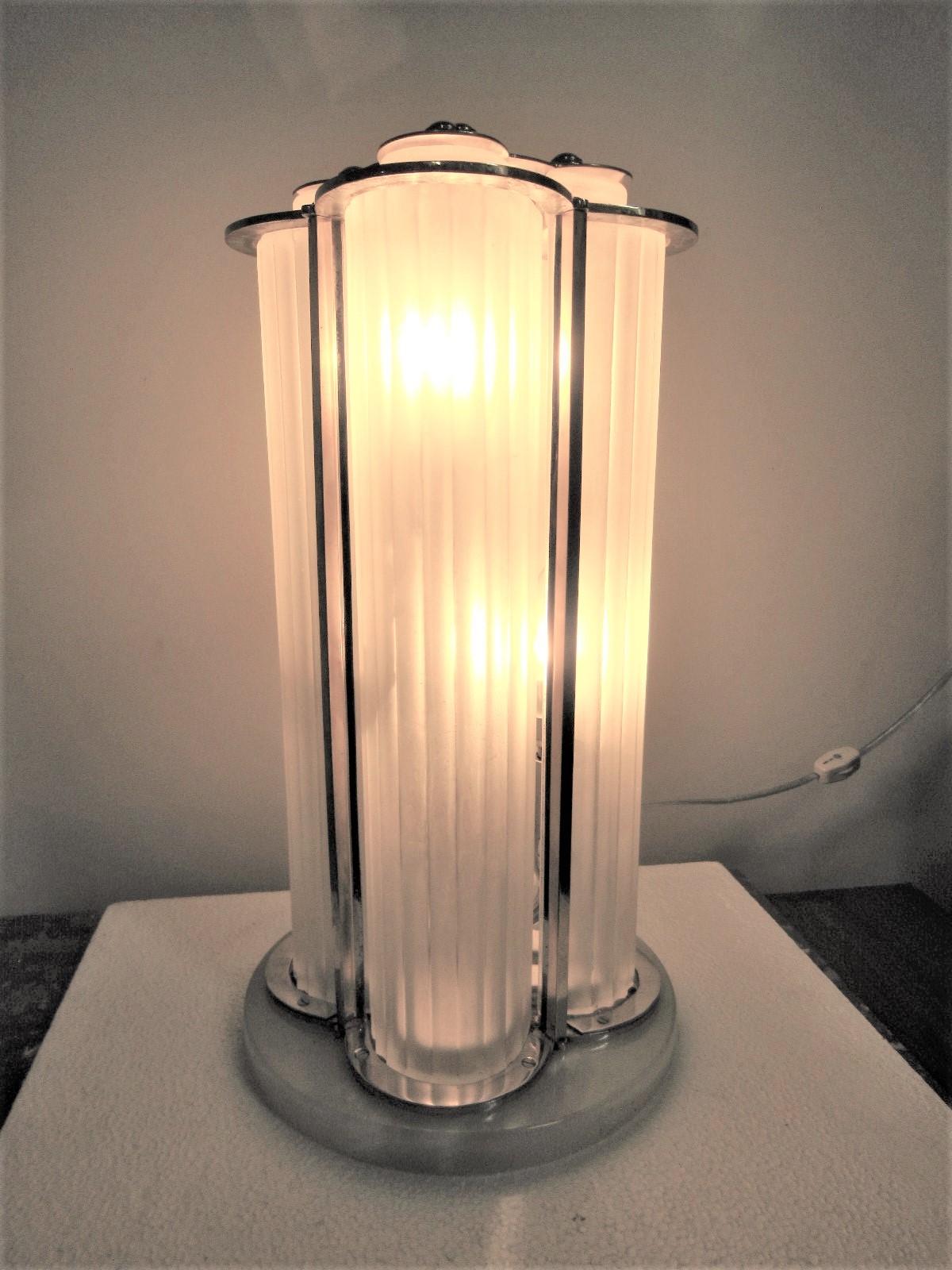 Important Signed Sabino Frosted Art Glass Table Lamp in Nickel with Brass Detail 9